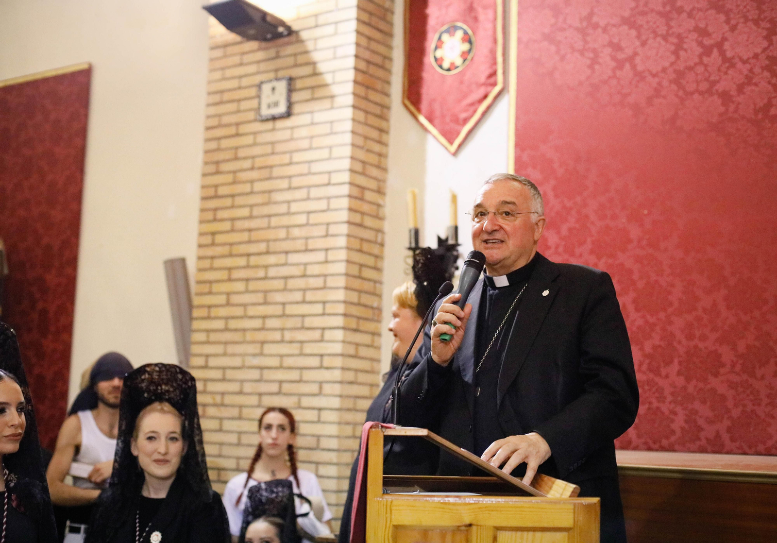 Fervor en las calles al paso de la Unión