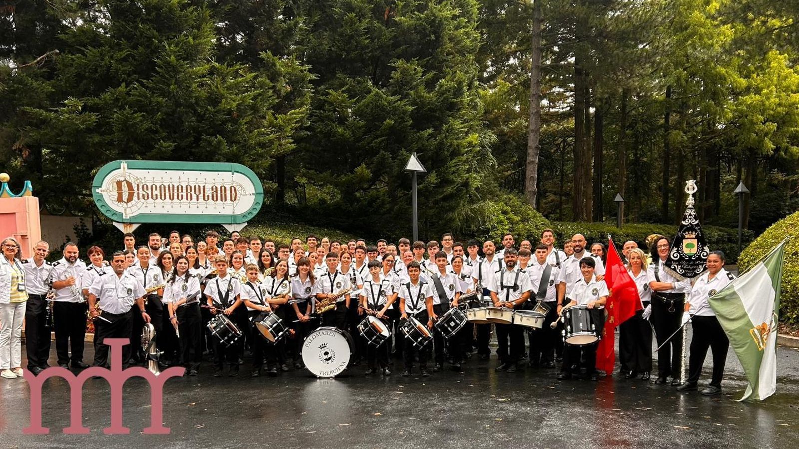 La trebujenera Banda de Palomares en Disneyland París.