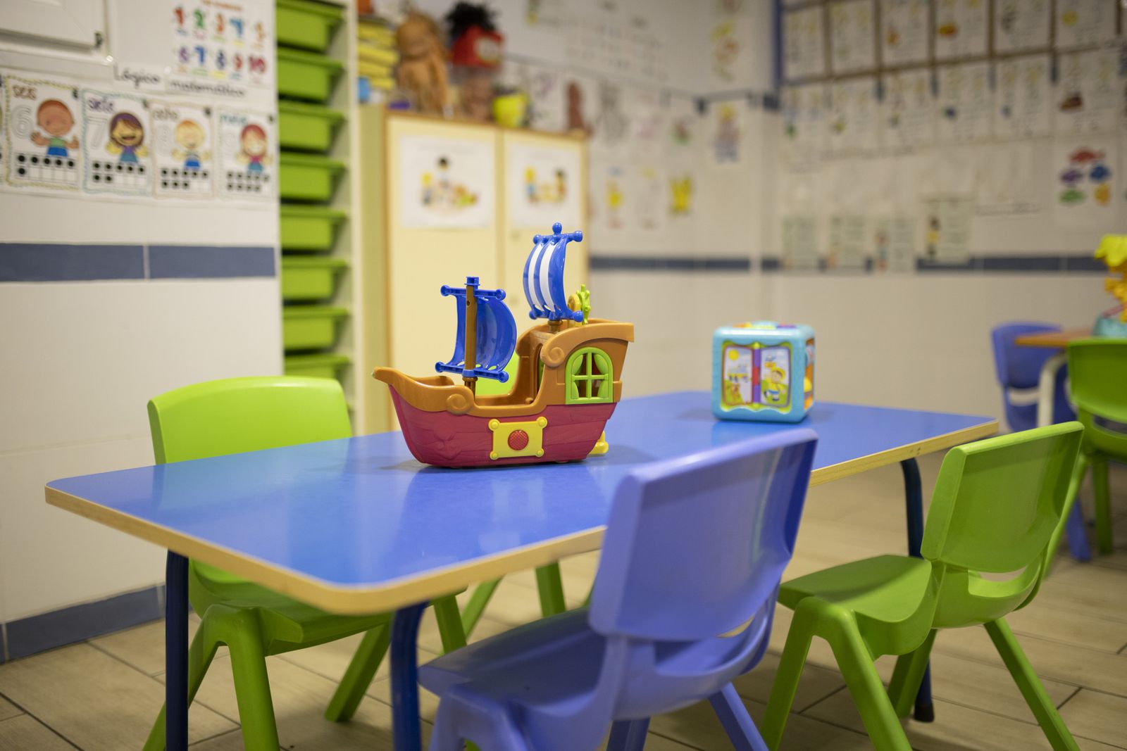 Imágenes de la vuelta a clases de los más pequeños de Huelva