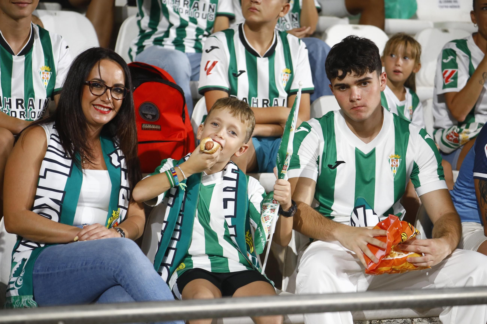 Las mejores fotos del ambiente en El Arcángel para el Córdoba CF - Castellón