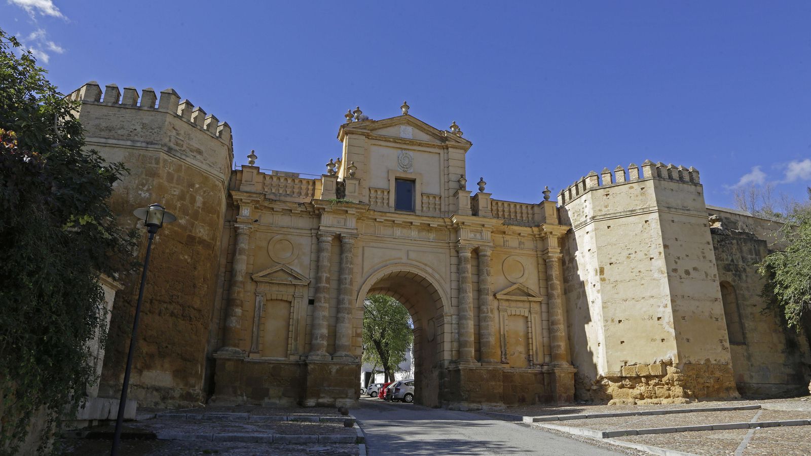 La Puerta de Córdoba, una de las entradas al Casco Antiguo de Carmona.