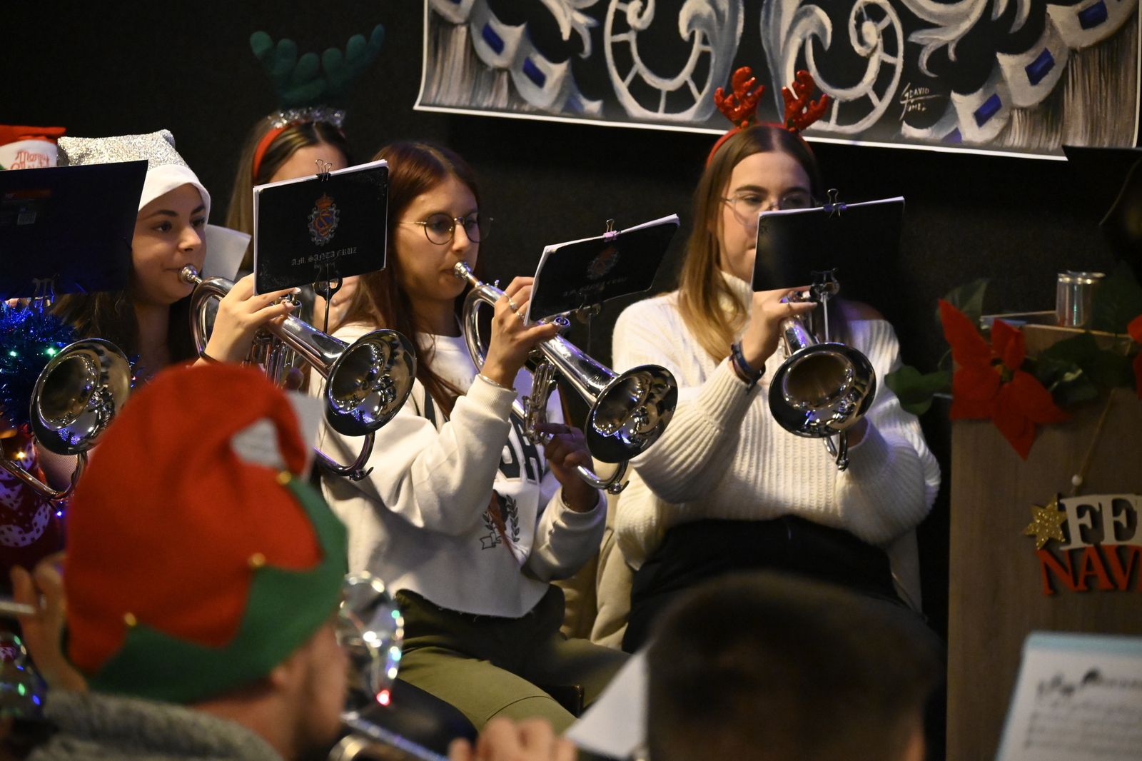 Ensayo preparatorio de la AM Santa Cruz para la cabalgata de Reyes Magos, en Imágenes
