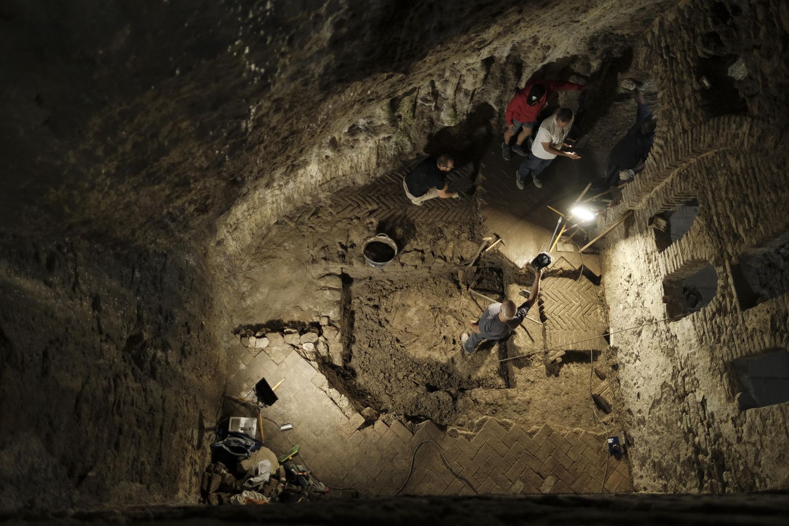 Trabajos en la conocida como sala de la noria.