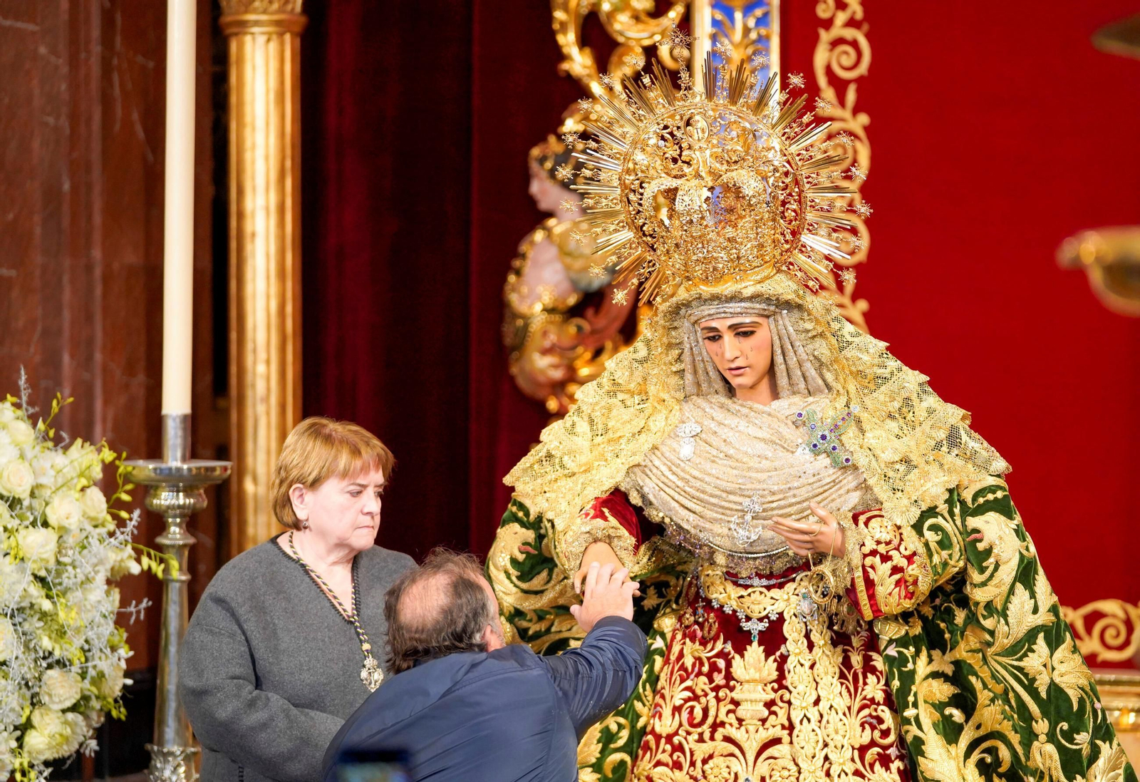 Besamanos de la Esperanza de Triana