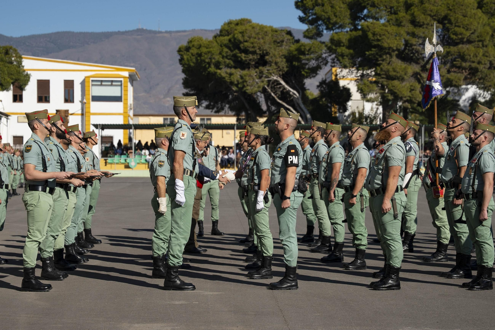Así conmemora el día de la Inmaculada Concepción la Brigada de la Legión en Almería y despide al contingente que parte a Eslovaquia