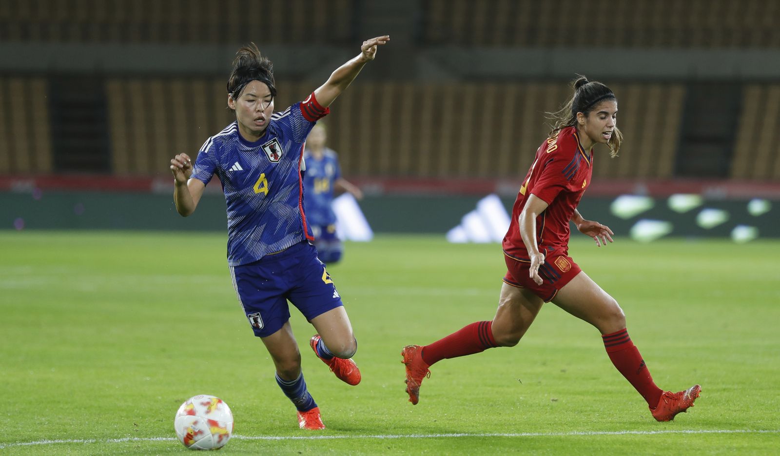 Las imágenes del España - Japón femenino en Sevilla