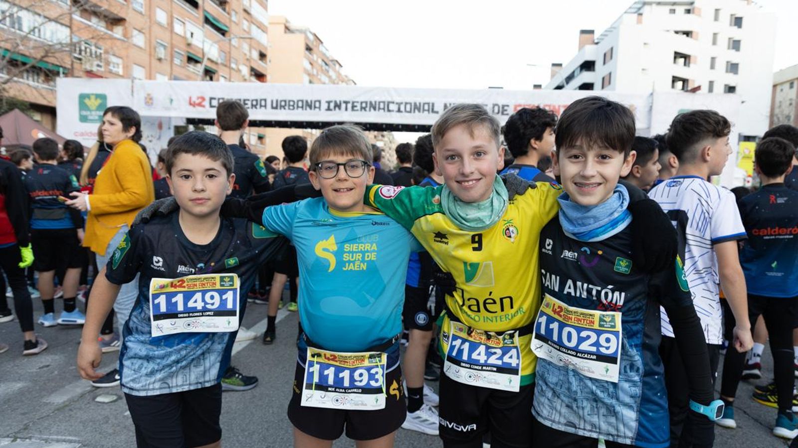 En imágenes: Las promesas del atletismo brillan en la Carrera Infantil de San Antón 2025