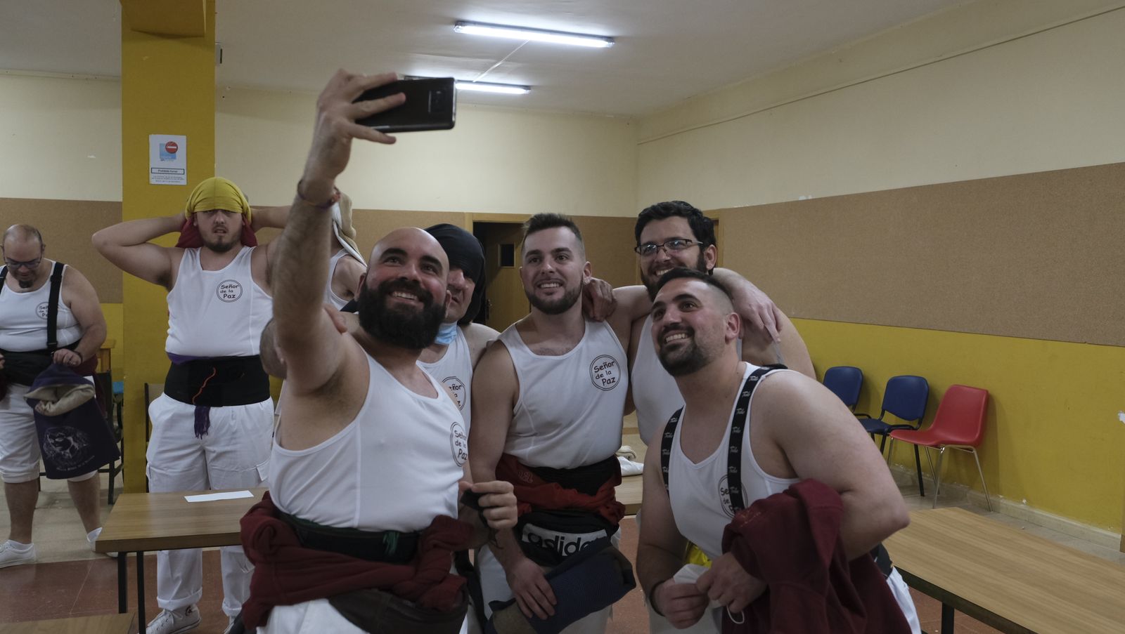 Fotogalería de la procesión de Unidad por el Barrio de Piedras Redondas. Almería