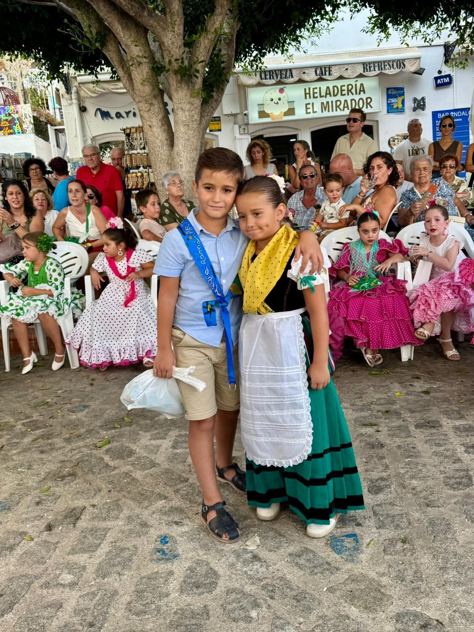 Las mejores imágenes de la Feria del Mediodía y la carrera de cintas infantiles de Mojácar