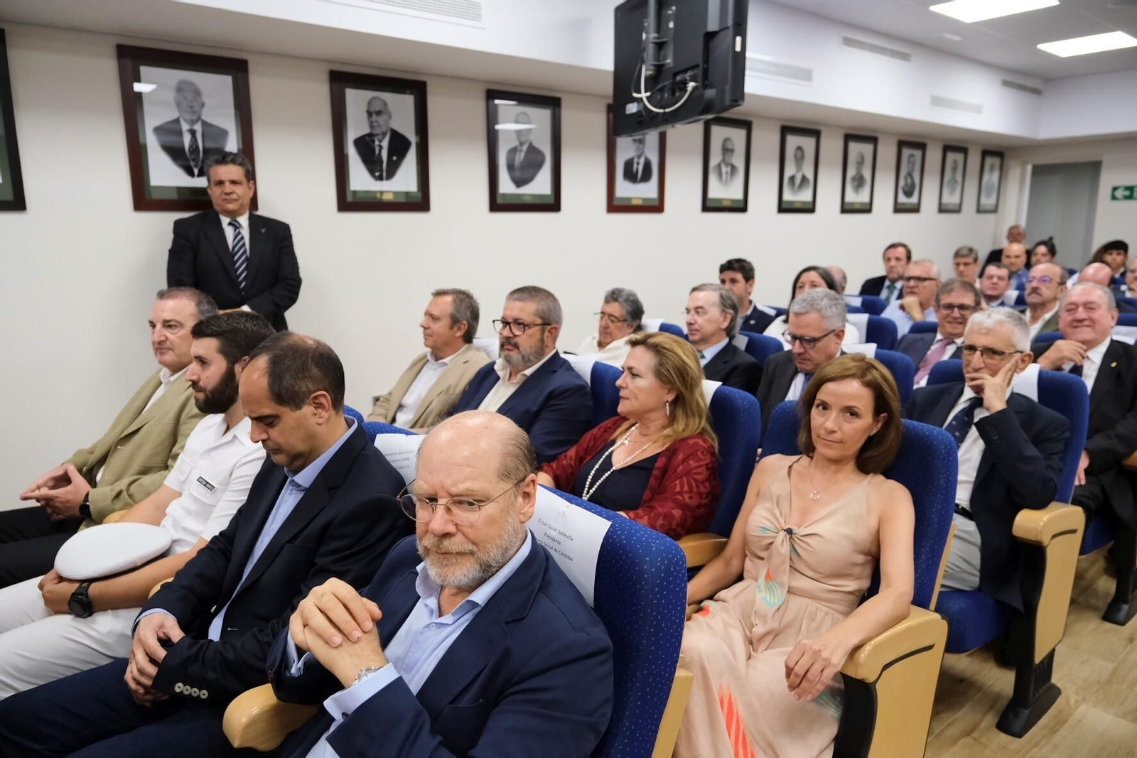 La toma de posesión de la nueva junta directiva del Colegio de Veterinarios de Córdoba, en imágenes
