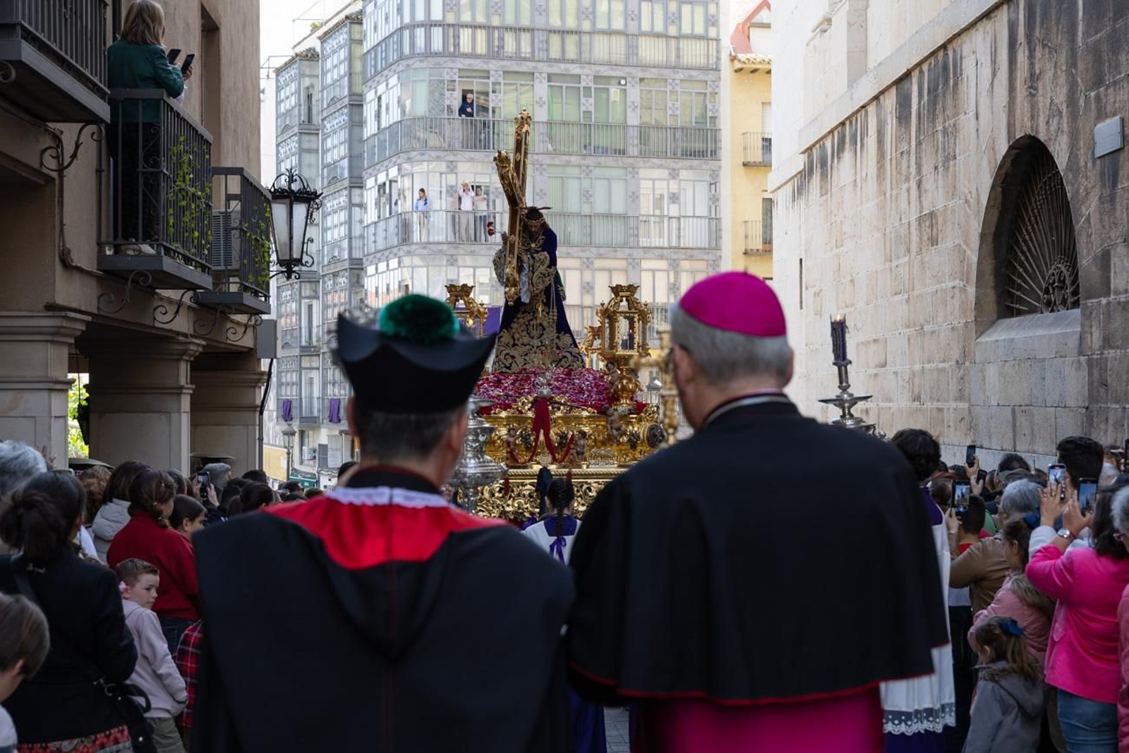 Los jiennenses acuden un año más al encuentro de Nuestro Padre Jesús