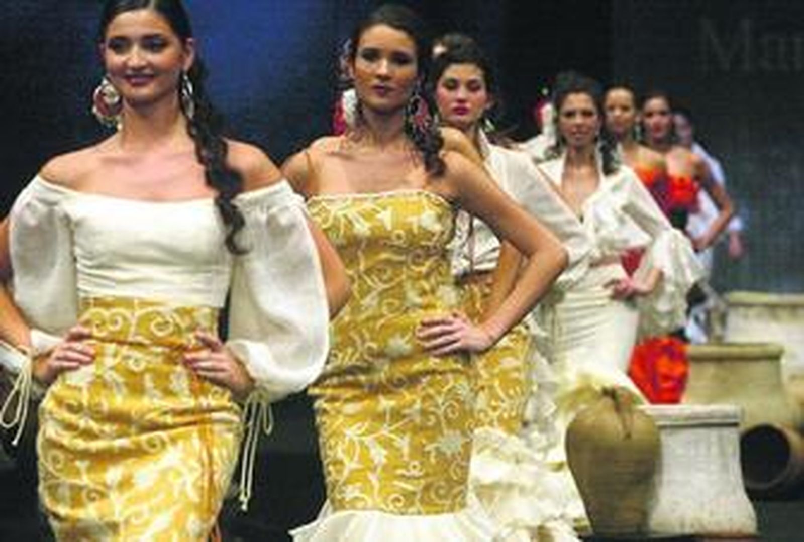 Las modelos desfilarán con los trajes creados por las tiendas onubenses para la presente temporada.