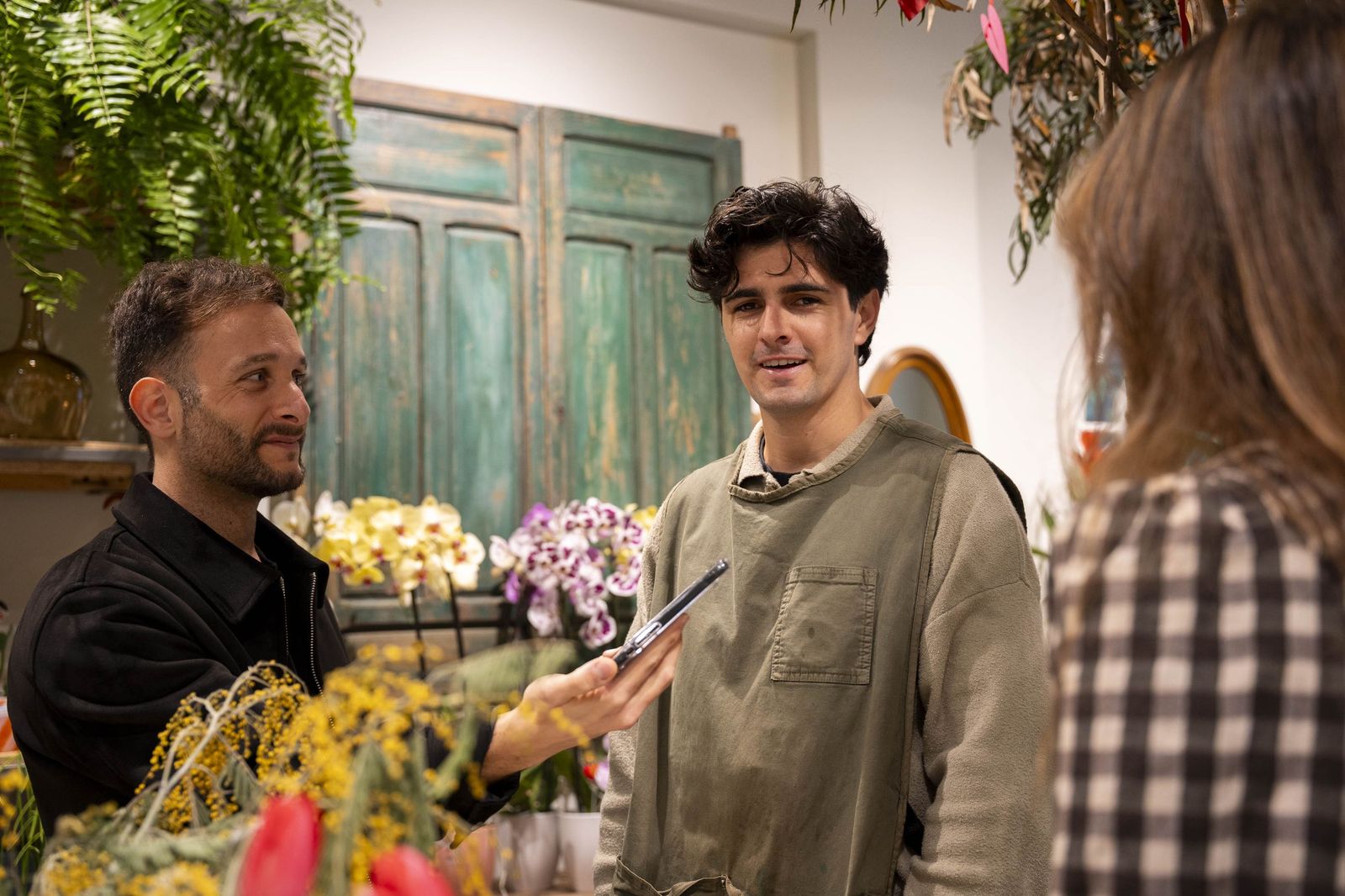 Tres comercios del centro de Almería lanzan un sorteo especial por San Valentín