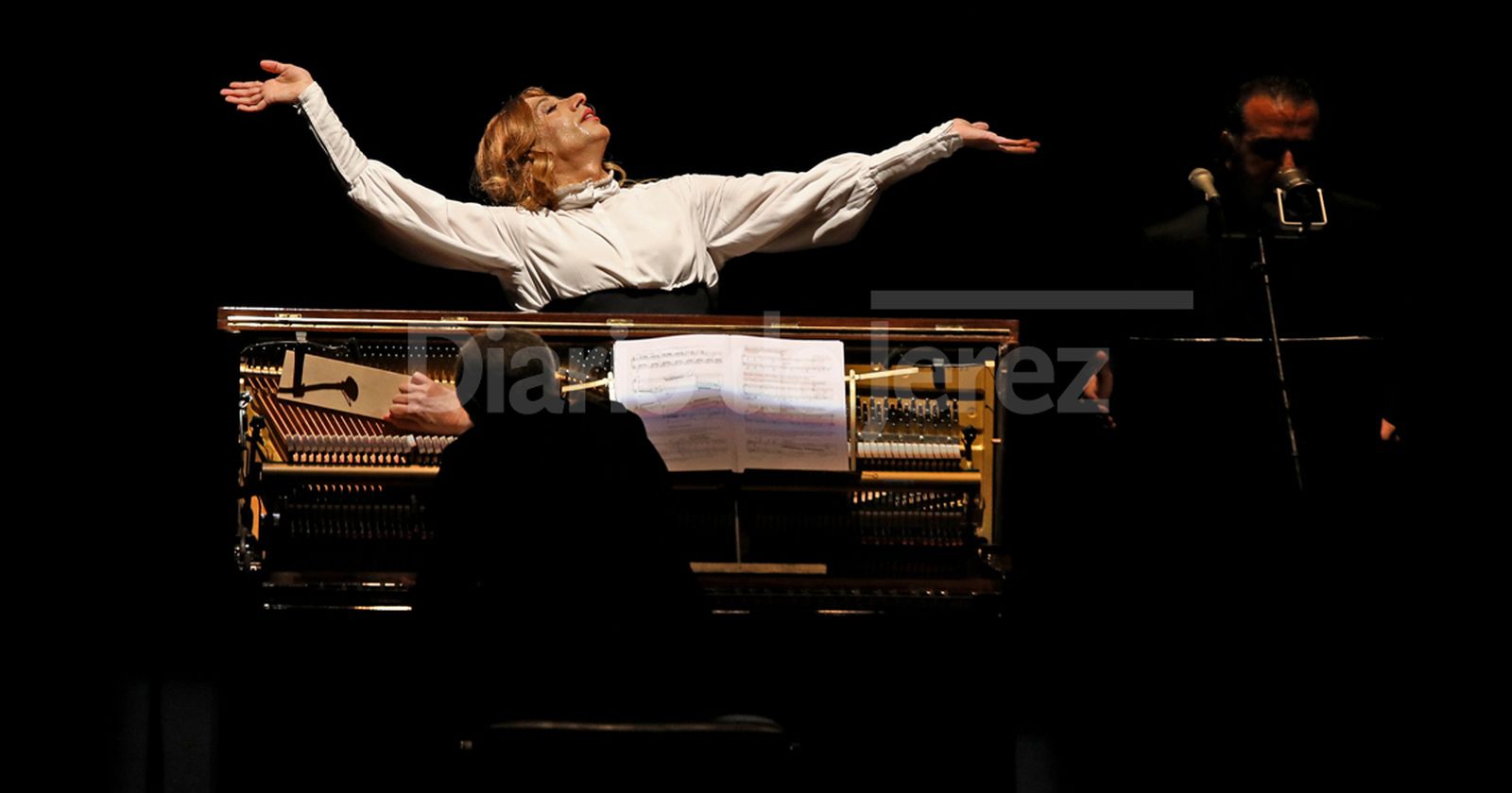 Imágenes del espectáculo 'Amor brujo' de Isrraél Galván