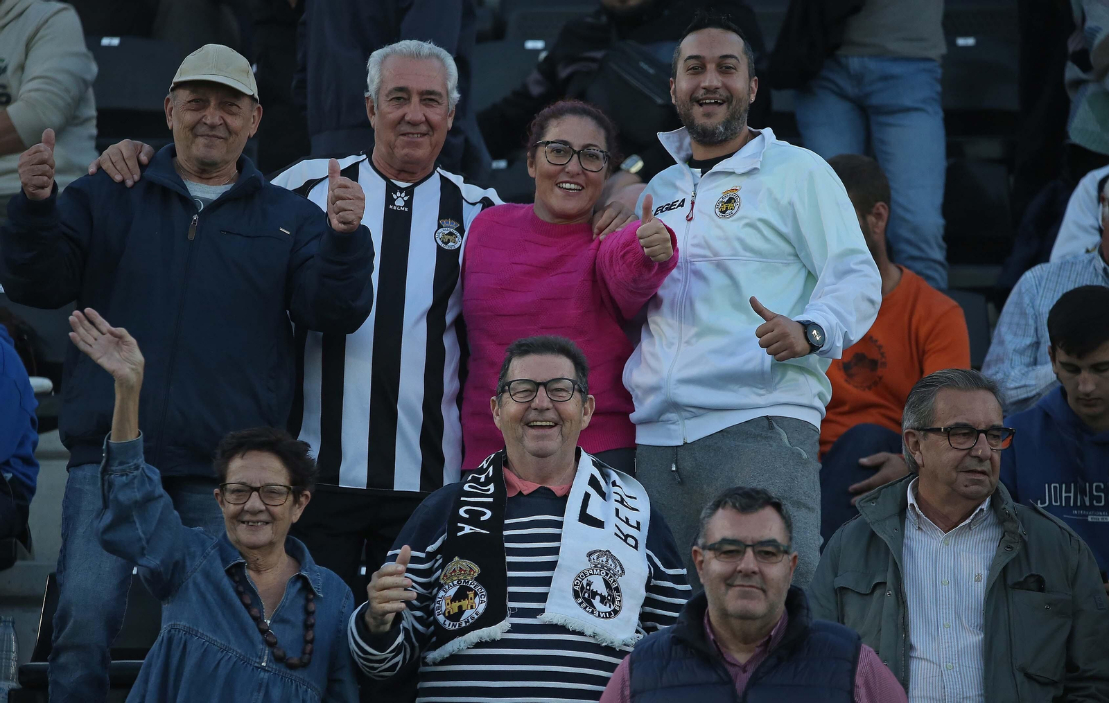 Búscate durante el Balona - Sevilla Atlético en el Ciudad de La Línea