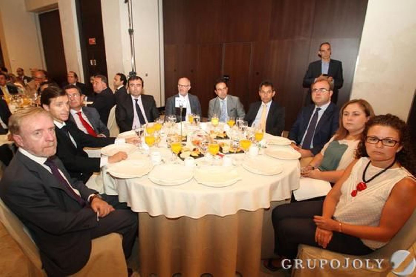 Alfonso Palacios, Francisco Lozano, José Antonio Rodríguez, Francisco Pumar, José Rosado, Antonio Fernández, Carlos Navarro Antolín, María José Guzmán y Ana Patricia Martínez.

Foto: Belén Vargas / Juan Carlos Vázquez