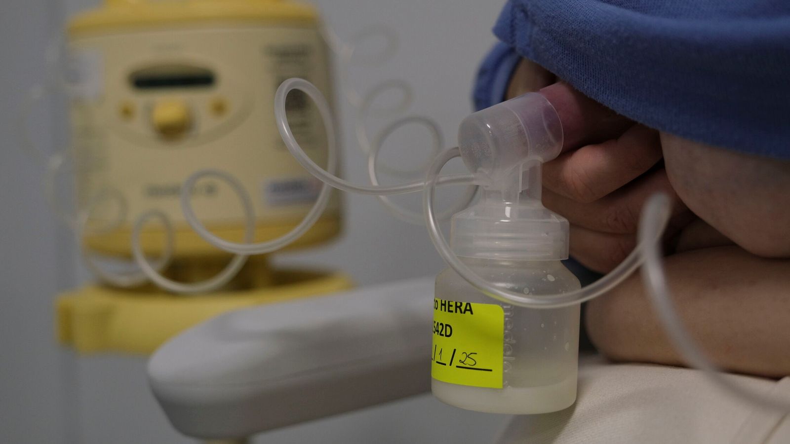 Donación de leche materna en el Hospital Materno Infantil de Almería