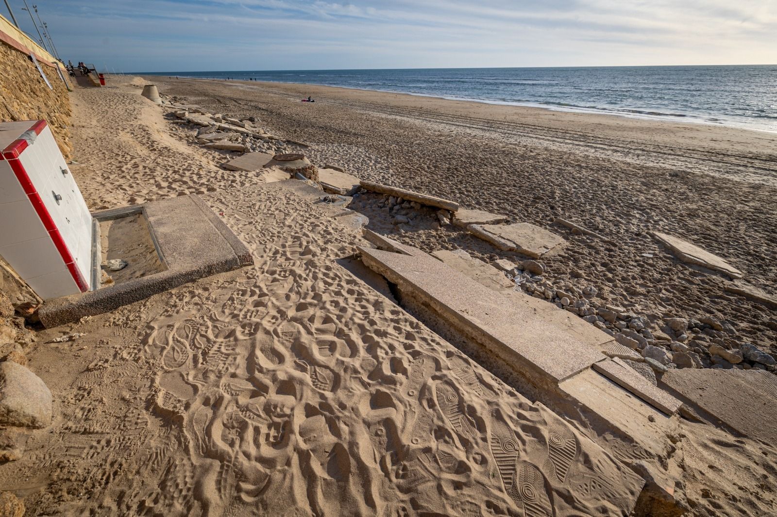 Las imágenes del lamentable estado de este tramo de la Playa Victoria