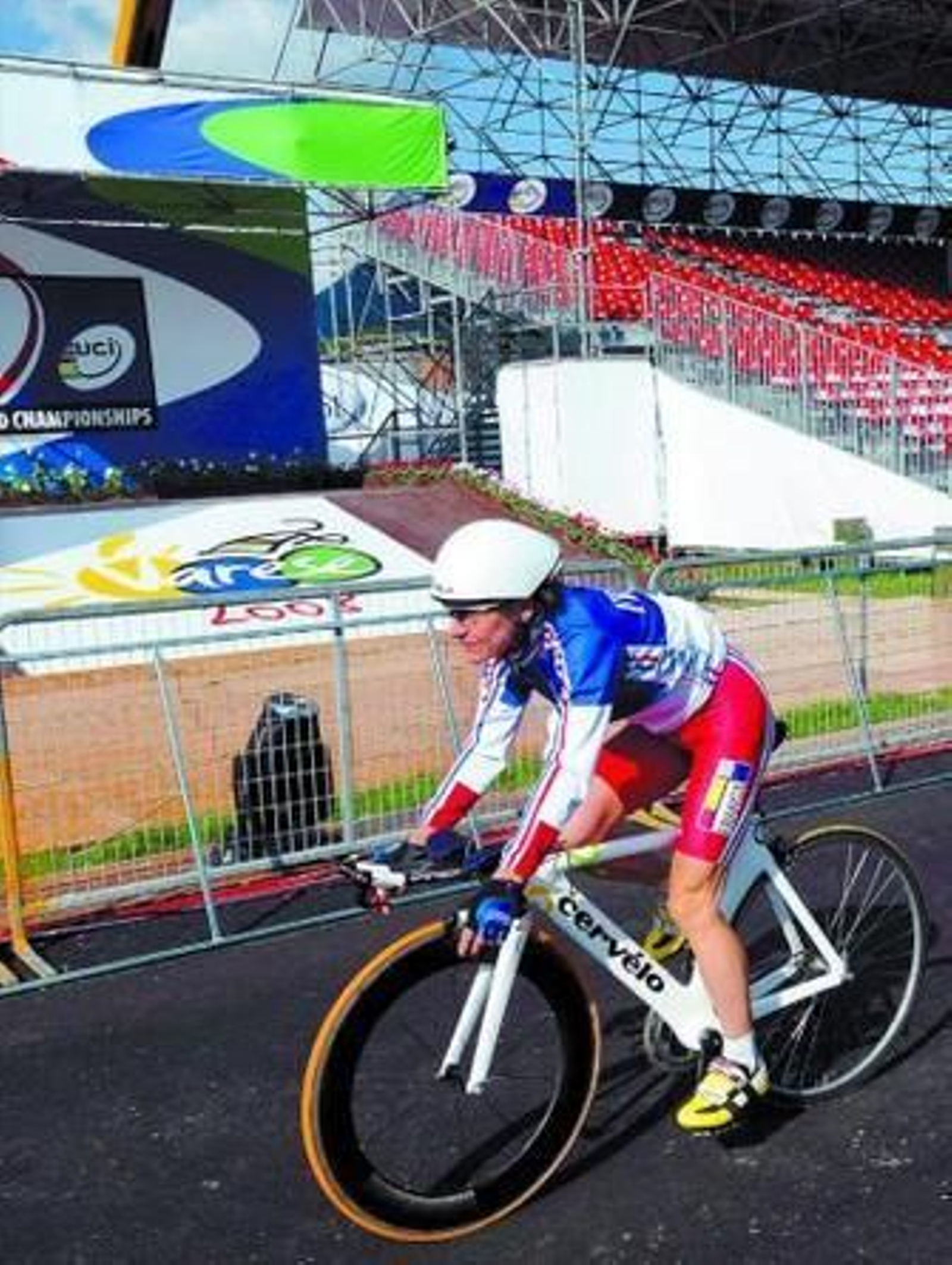 Bettini y Freire, un mano a mano por el 'arco iris'