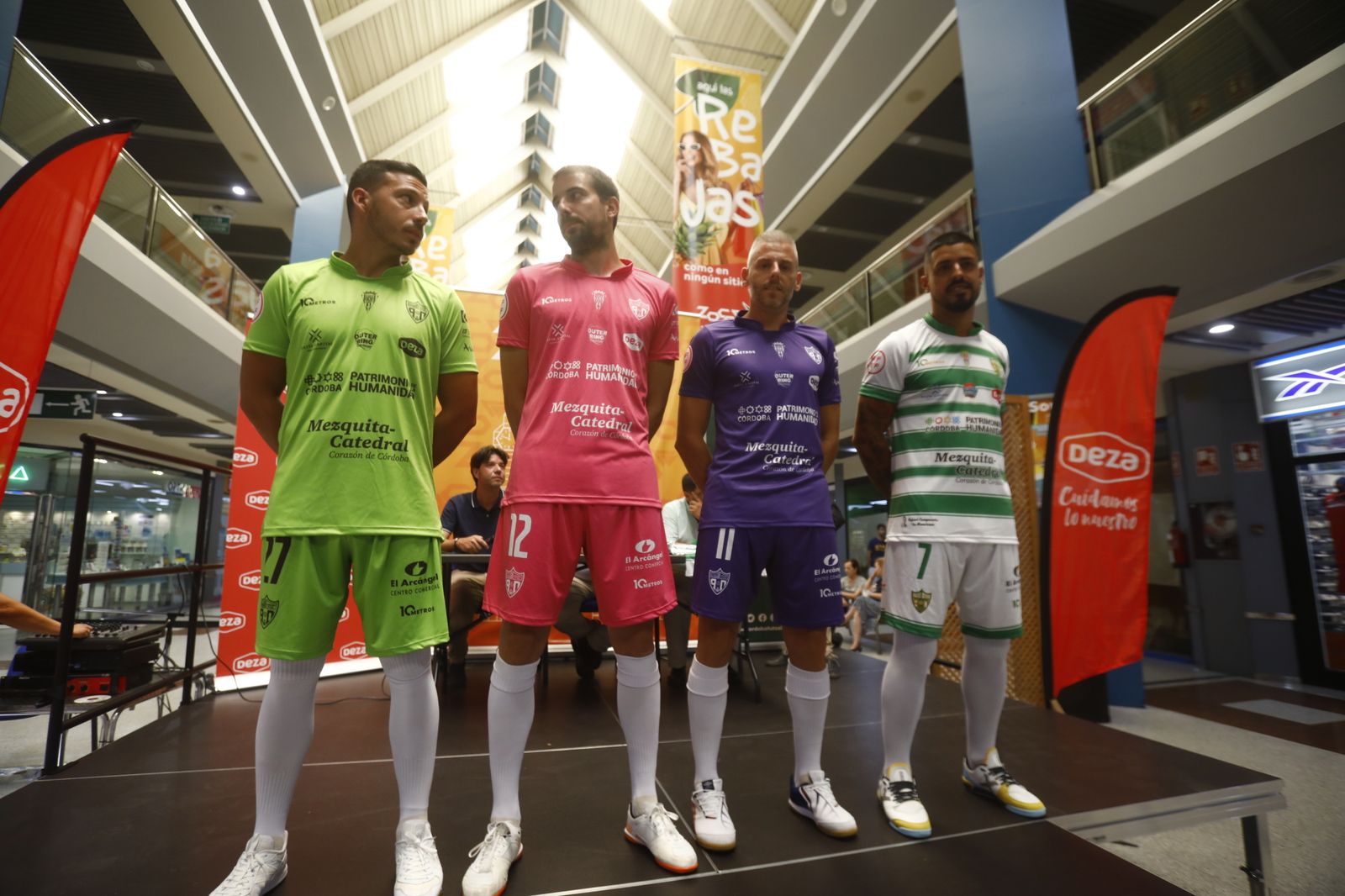 La presentación de las nuevas equipaciones del Córdoba Futsal, en imágenes