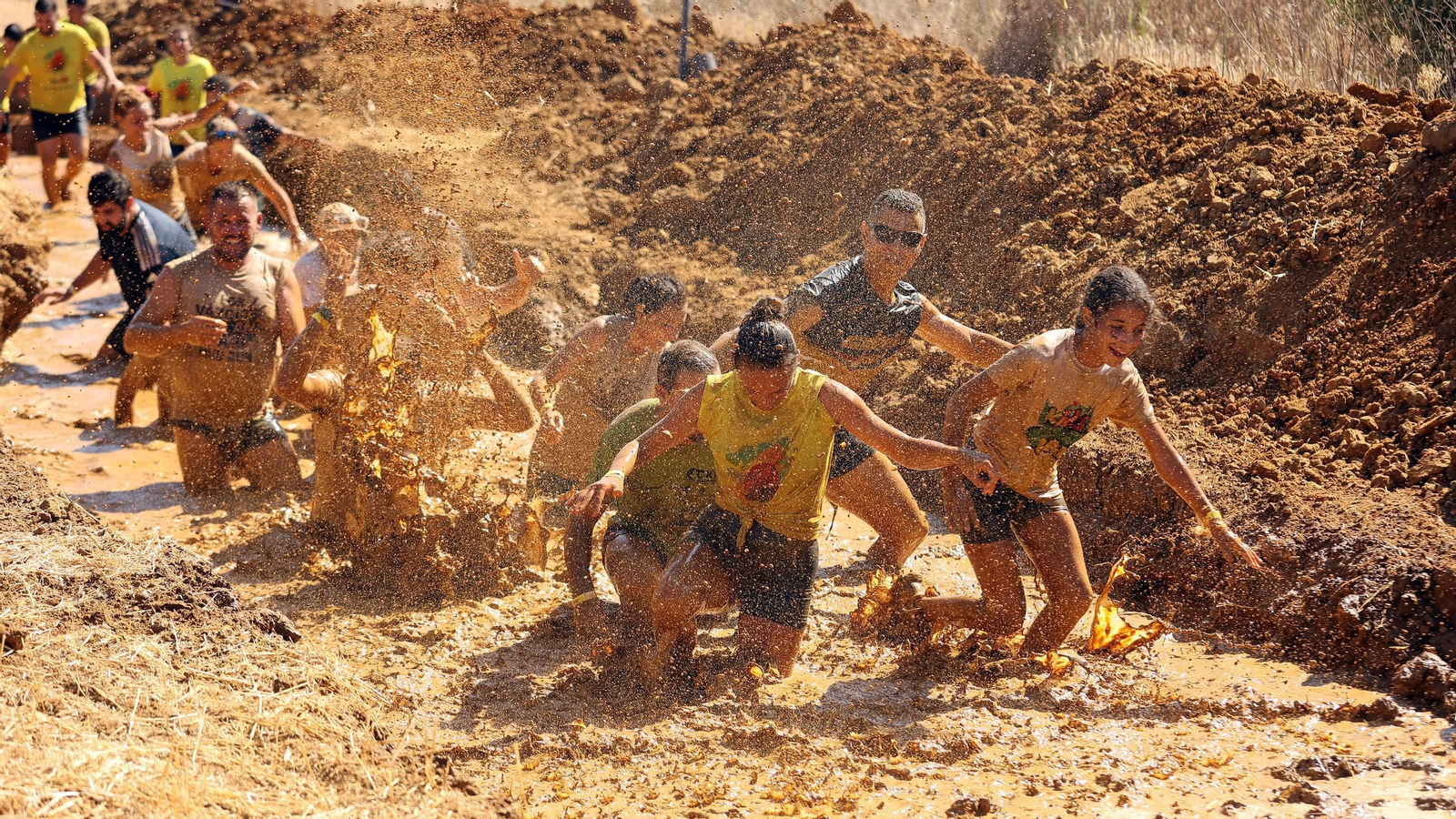 Búscate en la VII Carrera del Barro en La Barca