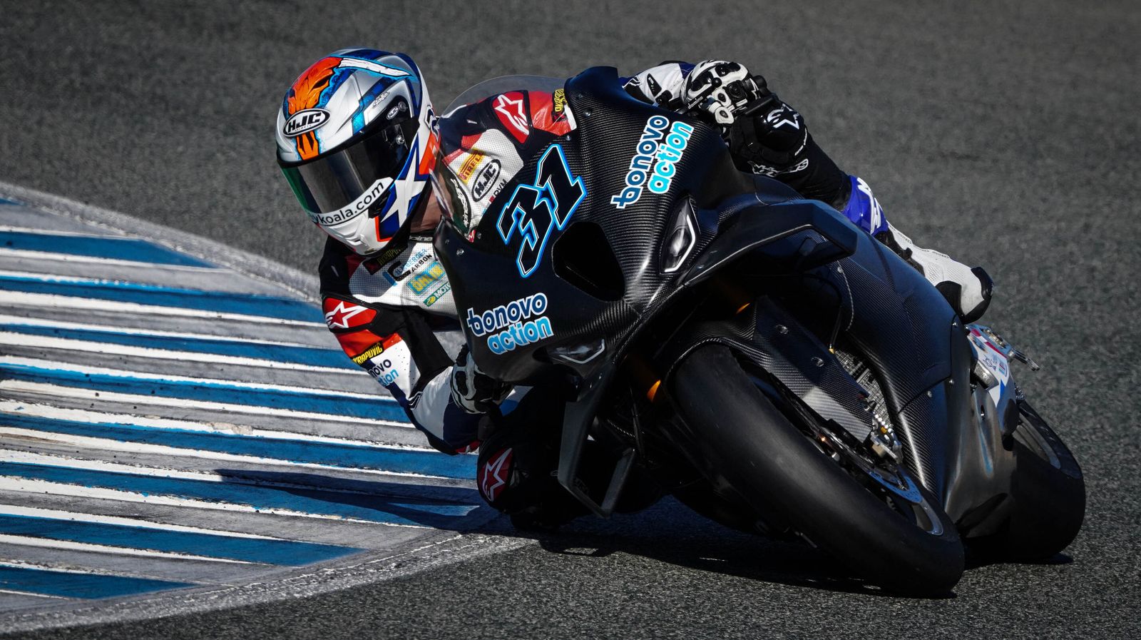 Álvaro Bautista estrena su numero 1 en las pruebas de SBK en Jerez
