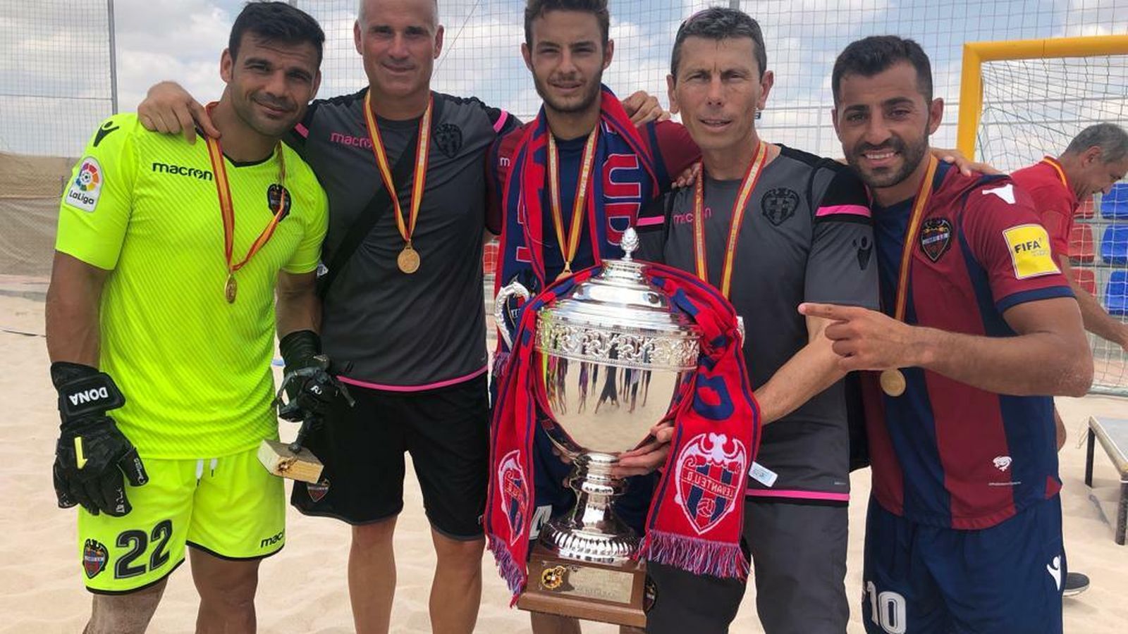 Los cinco almerienses campeones de Liga con el Levante.