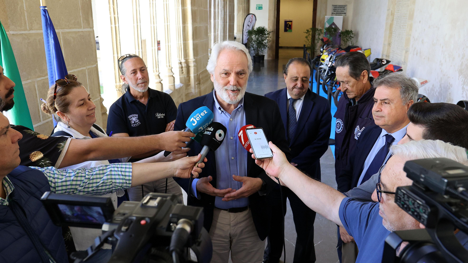 Exposición de motos clásicas y últimas novedades en Jerez por el Gran Premio