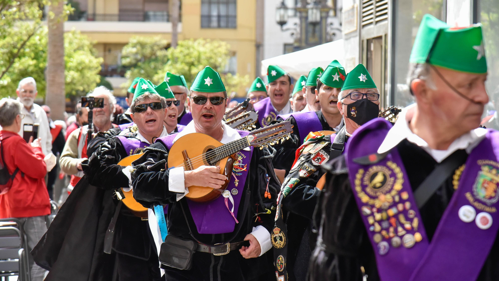 Pasacalles del Certamen de Tunas en Algeciras