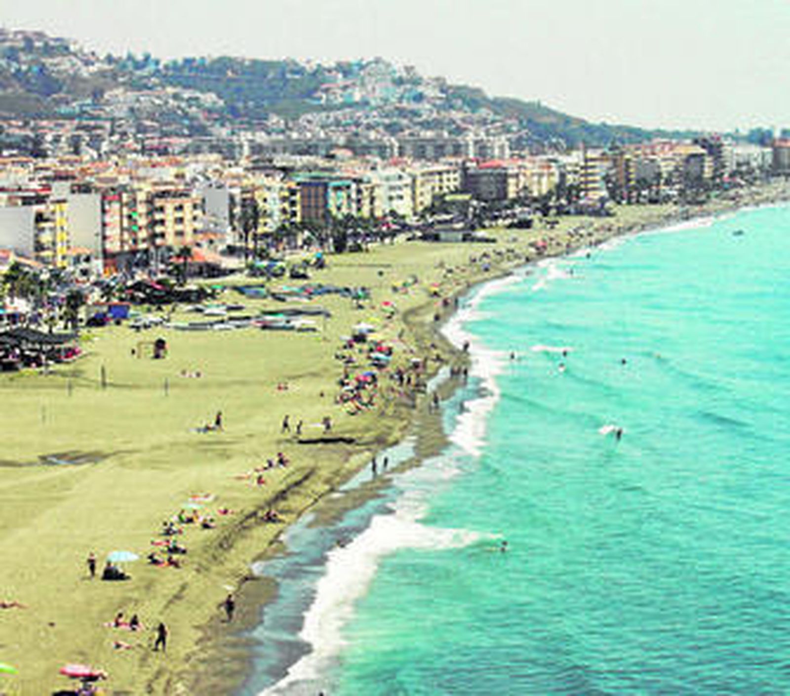 Vista aérea del litoral de Rincón de la Victoria.