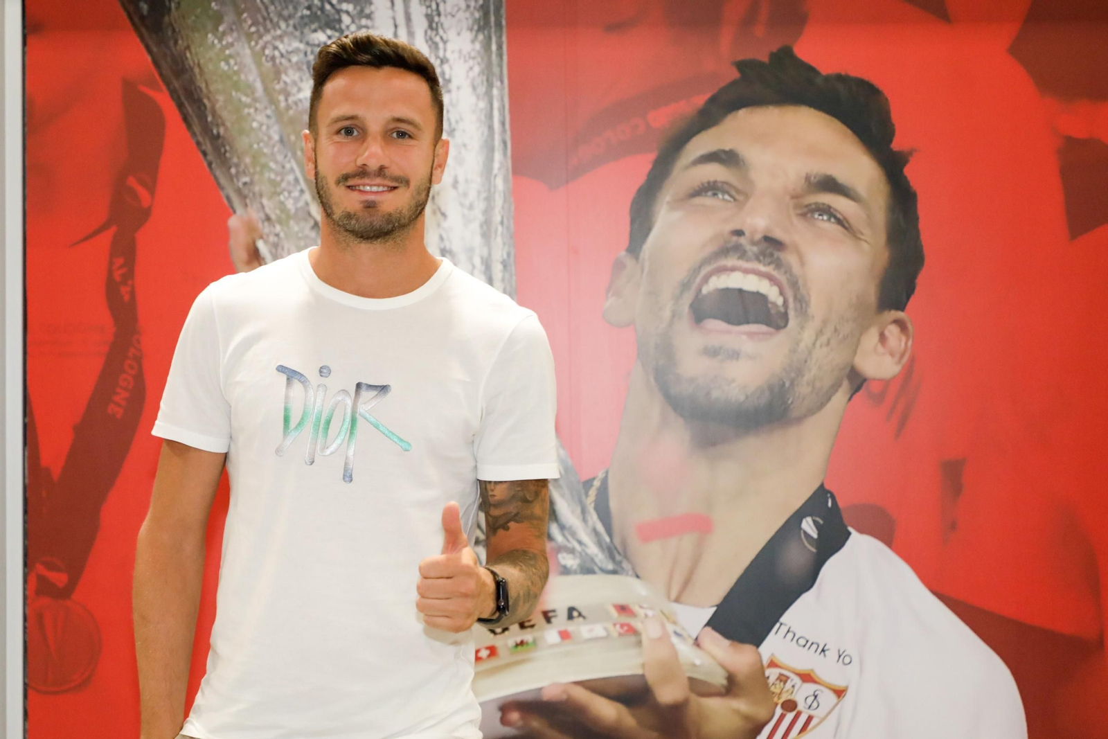 Las fotos del pobrísimo paso de Saúl Ñíguez por el Sevilla