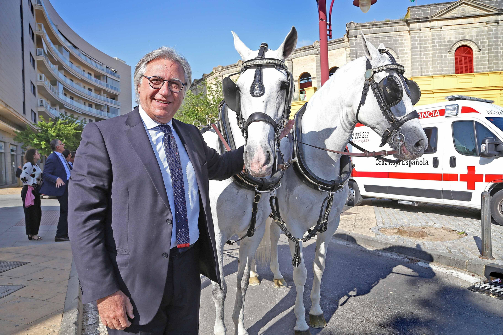 Francisco Camas, ayer, junto a la plaza de toros.