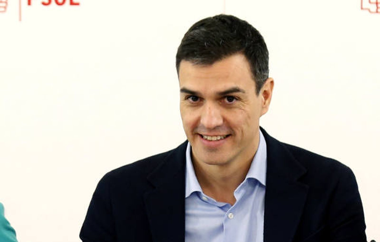 Sánchez hará una oferta de gobierno a Podemos y C's porque "les une el cambio"