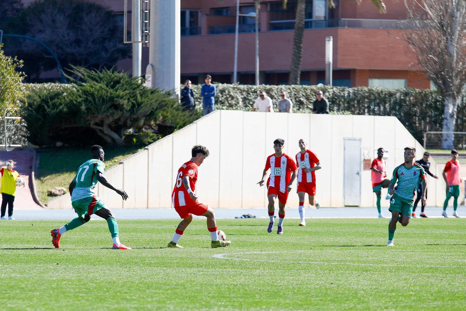 Las imágenes de Segunda RFEF entre Almeria B y recreativo de Granada