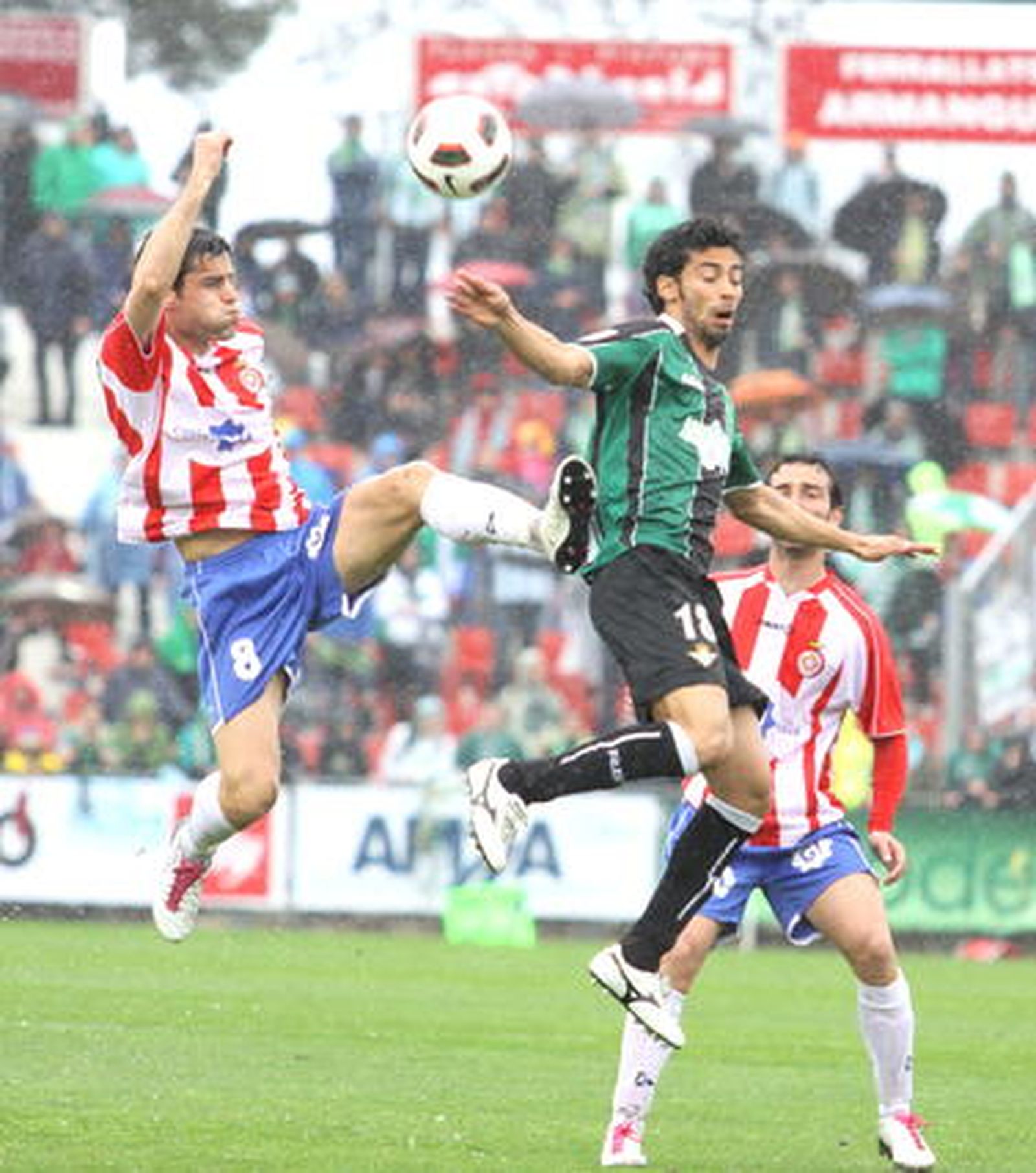 El Betis enlaza cuatro jornadas sumando puntos tras ganar a domicilio al Girona (0-1). / LOF