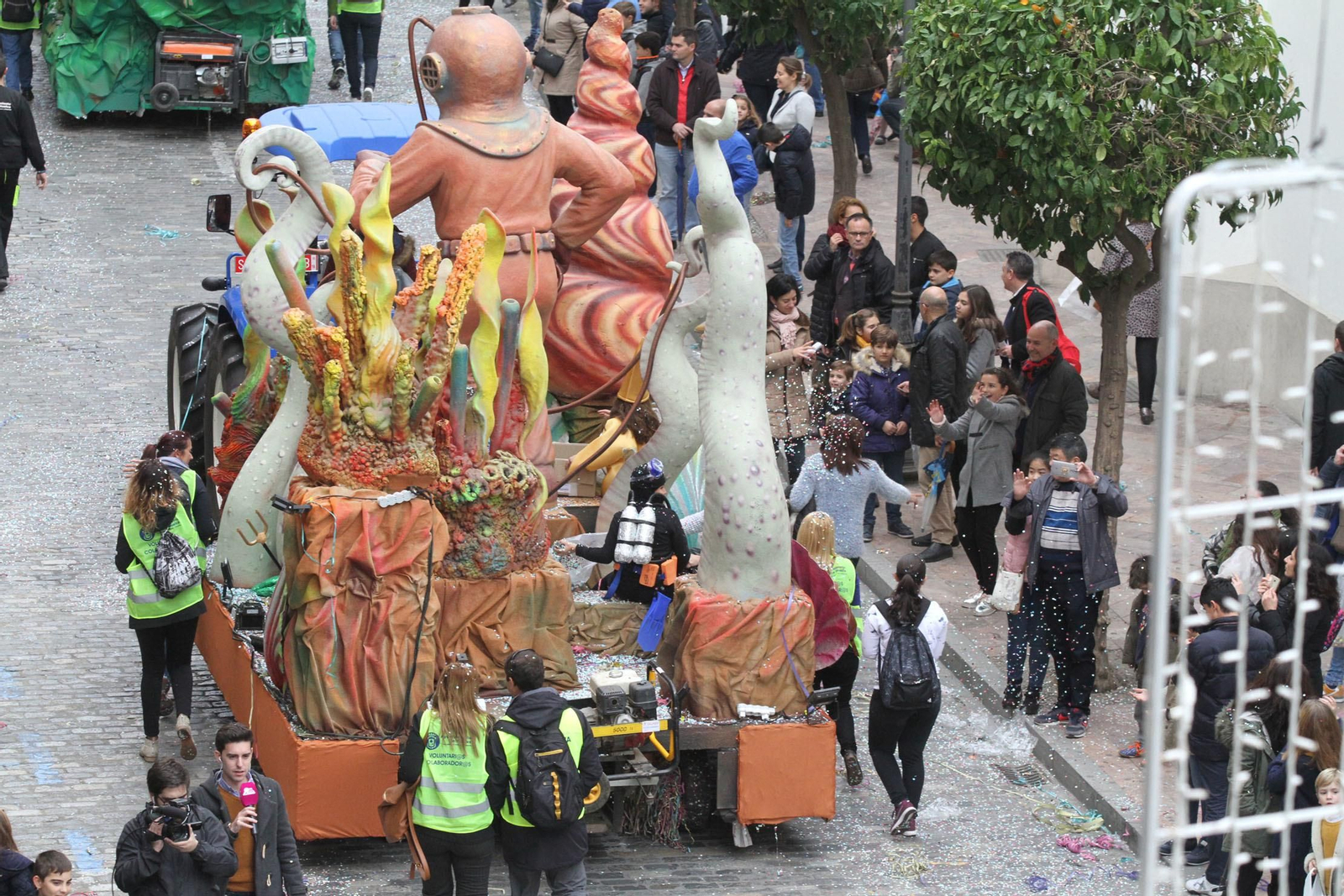 Cabalgata de los Reyes Magos 2018: Melchor, Gaspar y Baltazar adelantan su salida para llenar de ilusión las calles de Huelva