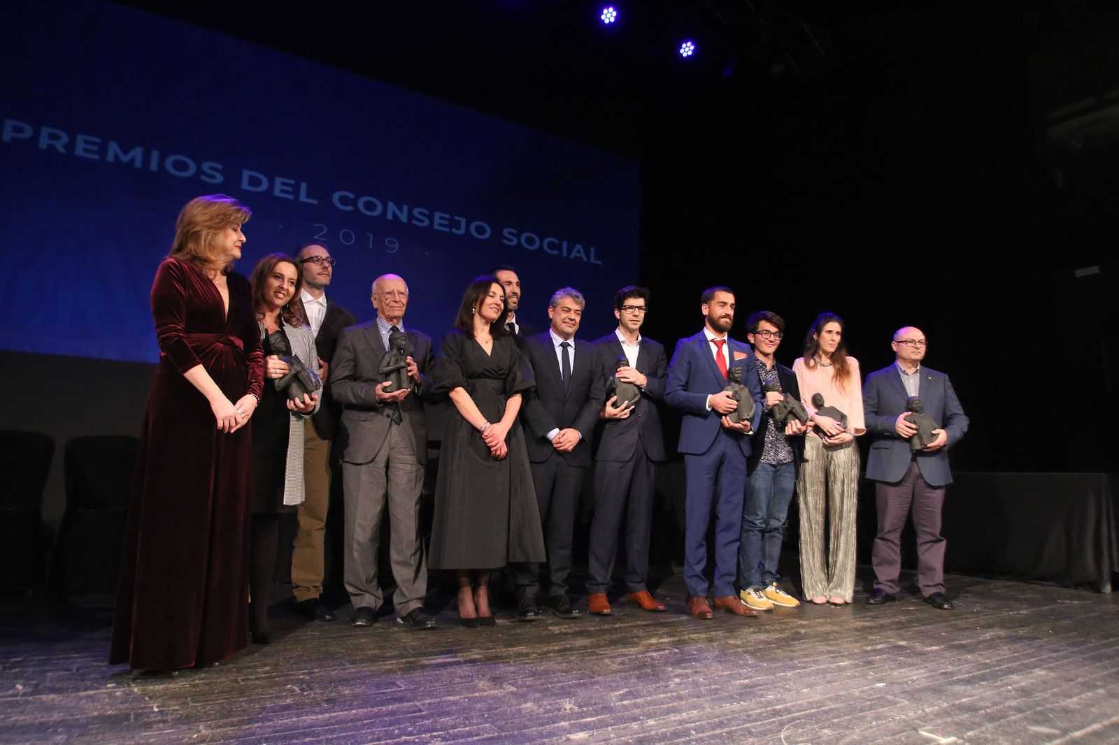 El Consejo Social premió anoche a docentes, alumnos y empresas en el Teatro Cervantes.