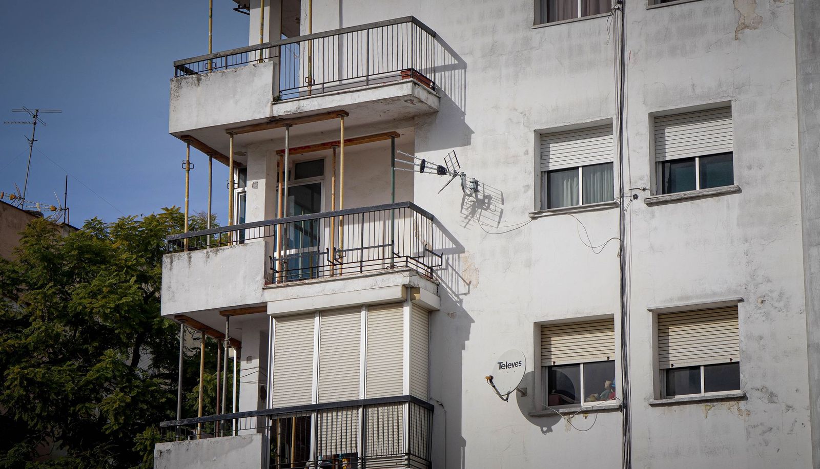 Icovesa, una barriada de Jerez "en la UCI"