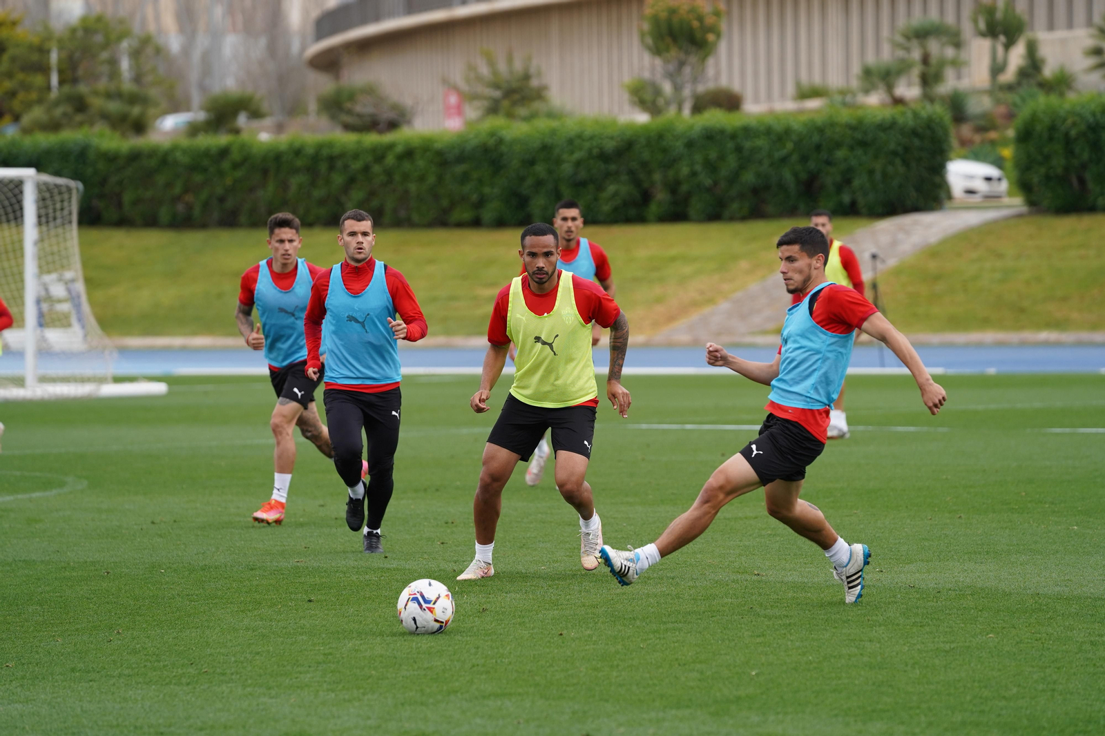 El Almería necesita ganar en Tenerife para reactivarse y frenar ya su mala racha