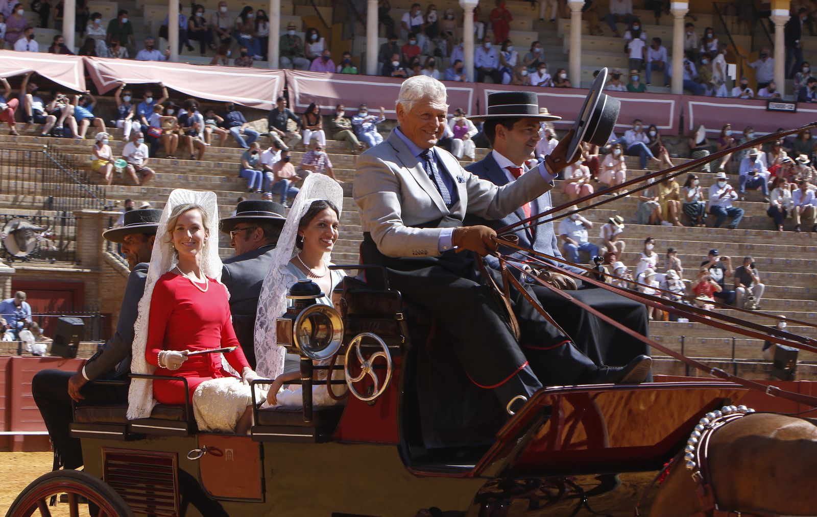 Exhibición de Enganches