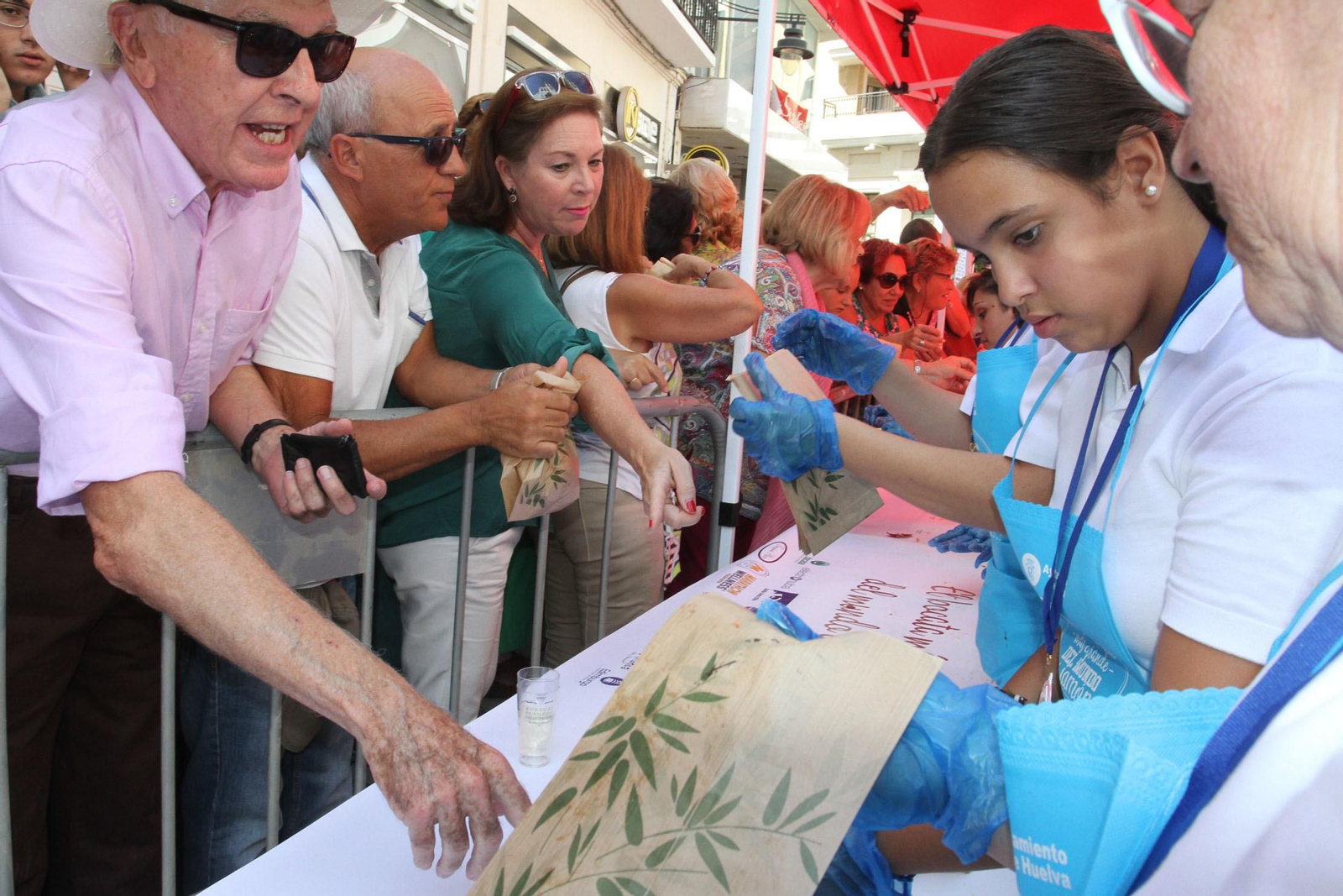 Record Guinnes del bocadillo de jamón mas grande del mundo, en Huelva