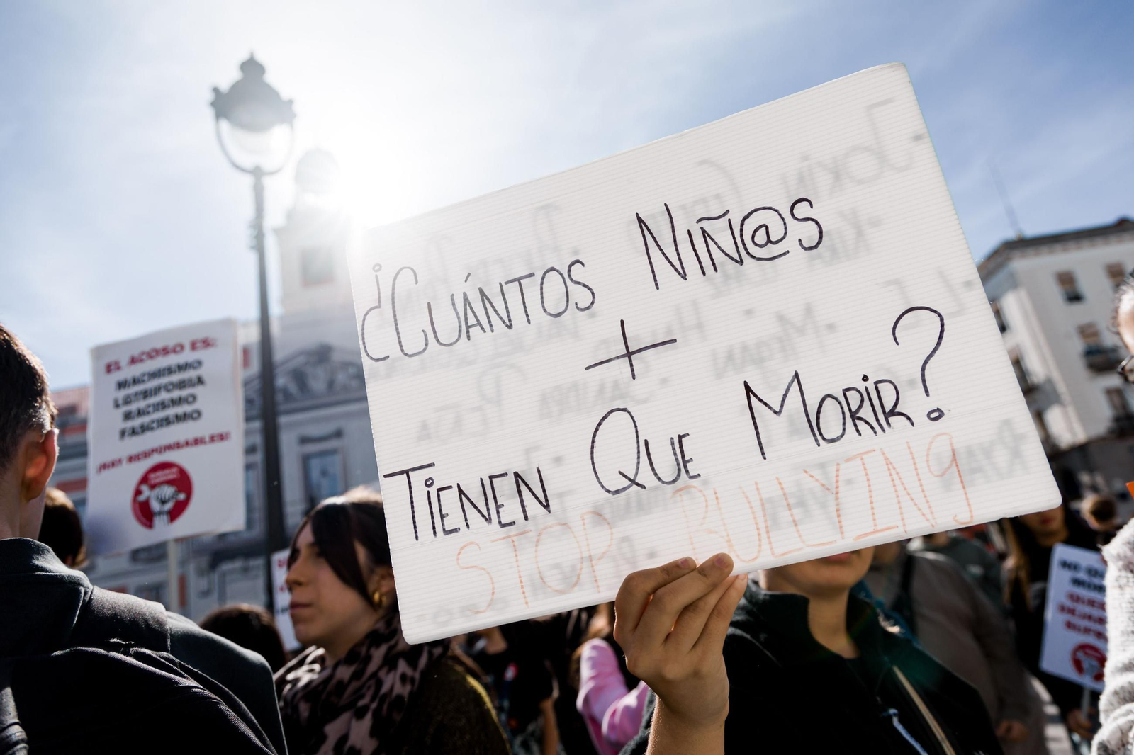 Las manifestaciones estudiantiles alzan su voz contra el 'bullying' a lo largo y ancho de España