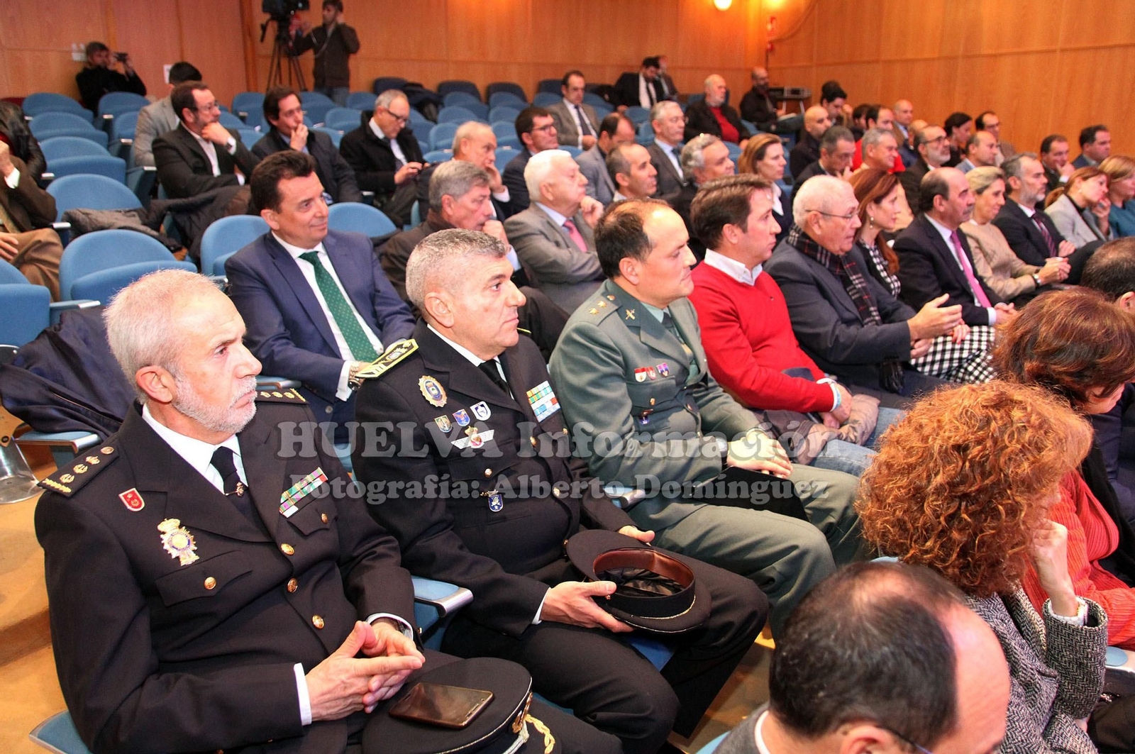 Mesa redonda en la FOE sobre retos y oportunidades de la transición energética, en imágenes