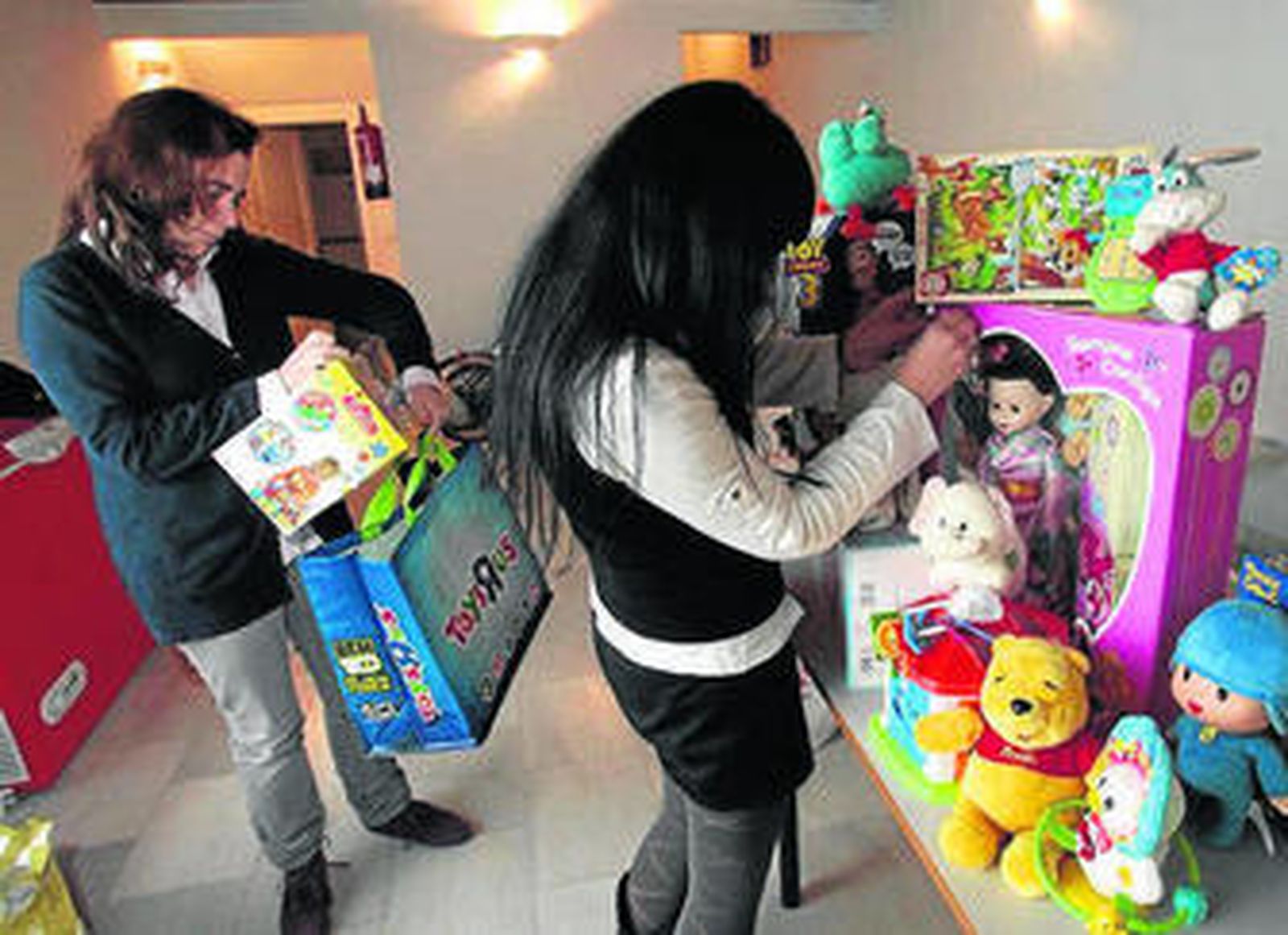 Los juguetes ya están llegando a la sede de Gota de Leche.