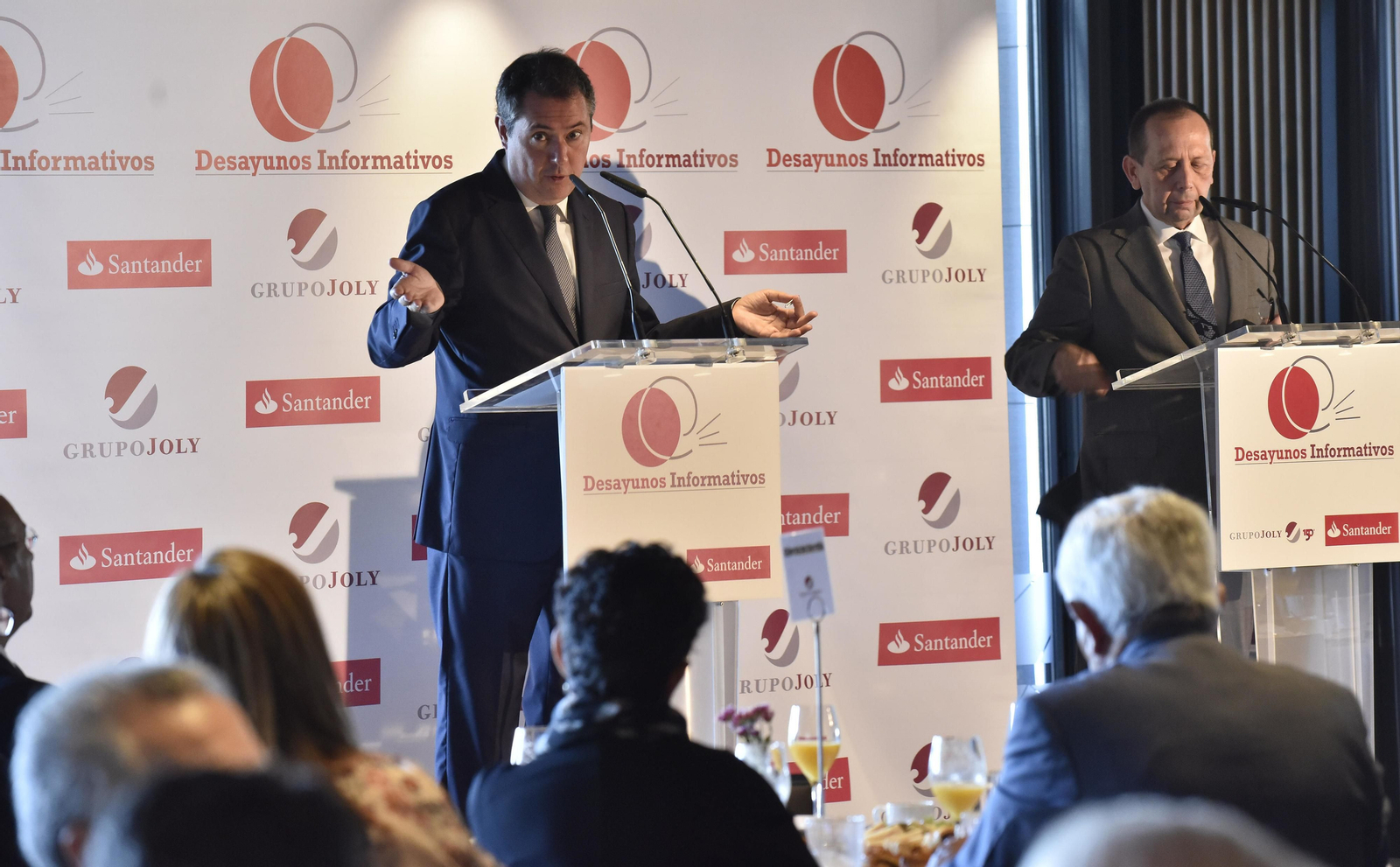 El Desayuno Informativo del Grupo Joly con Juan Espadas, en imágenes