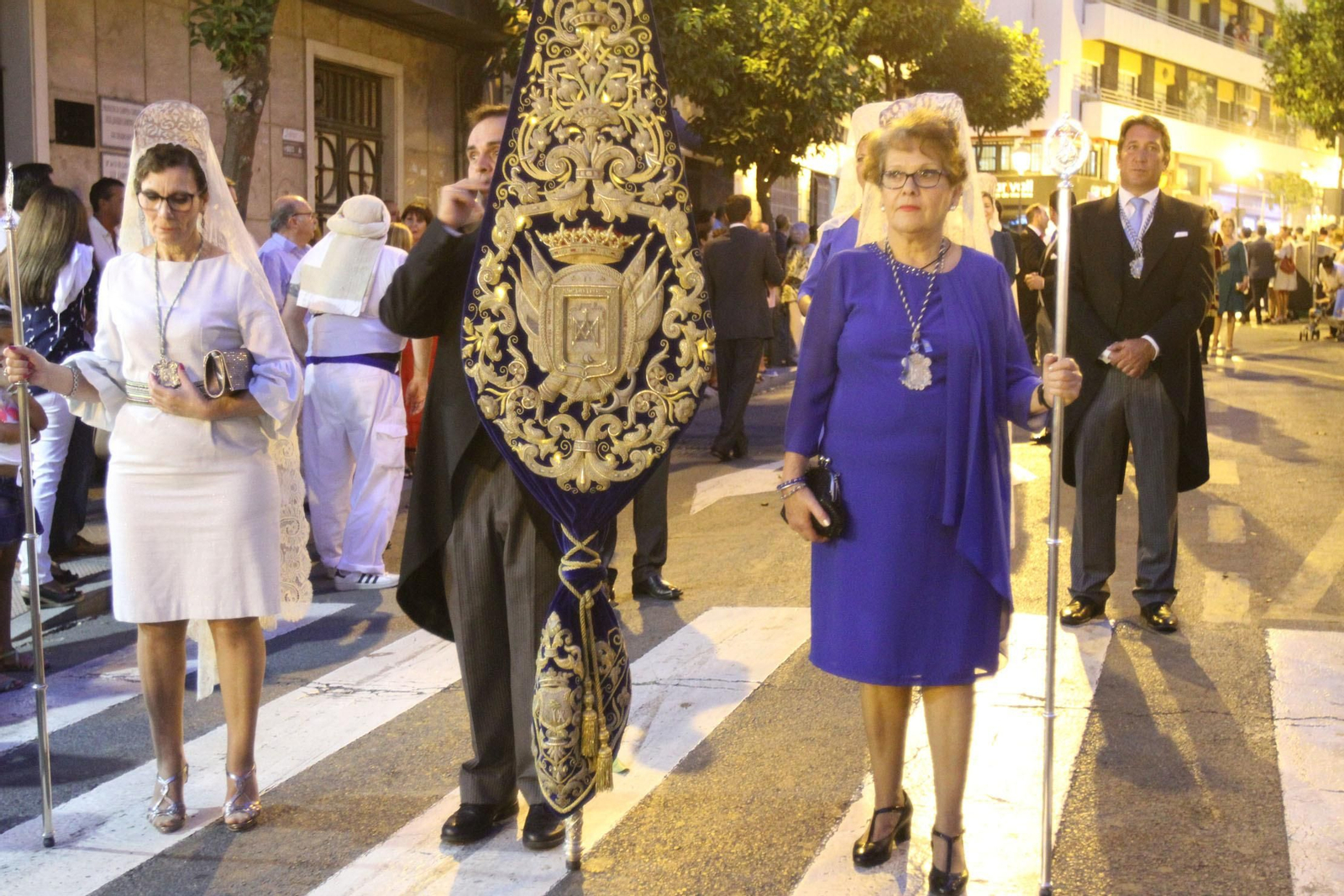 Procesión solemne de la Virgen de la Cinta.