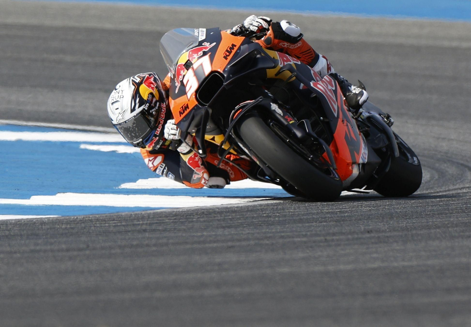 Las fotos del primer triunfo de Marc Márquez en la temporada