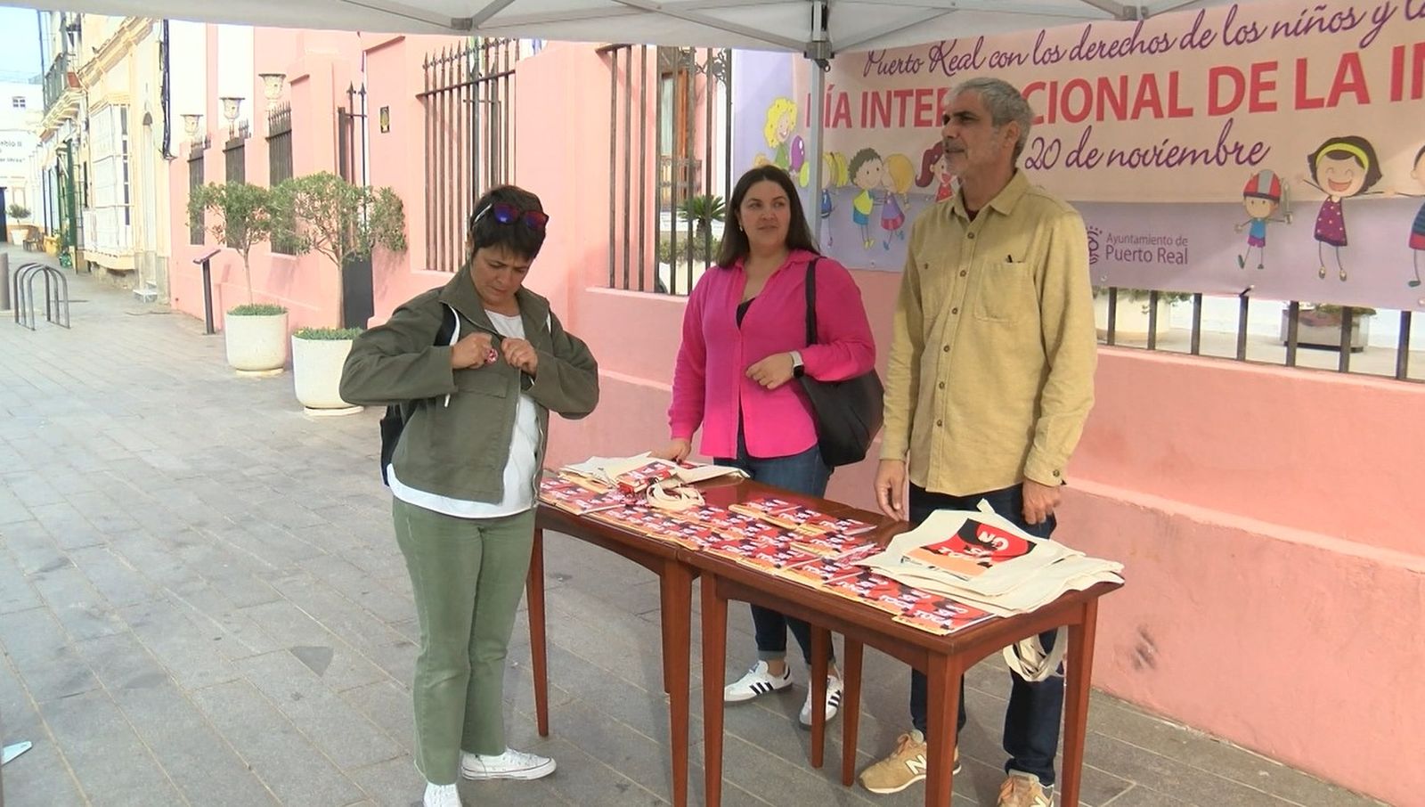 Mesa informativa por los derechos del niño y la niña en Puerto Real