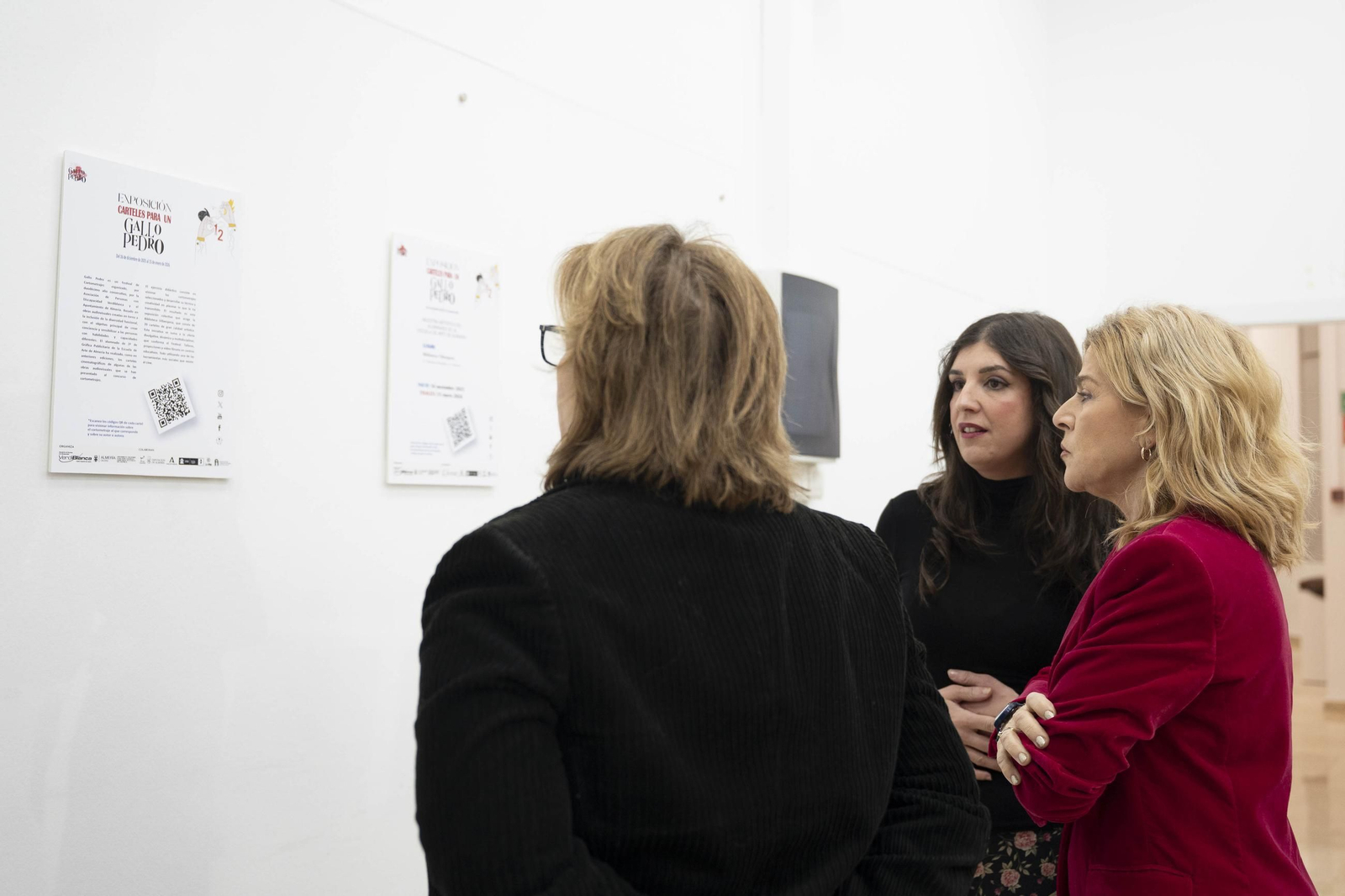 Las imágenes de la exposición "Carteles para un Gallo Pedro"