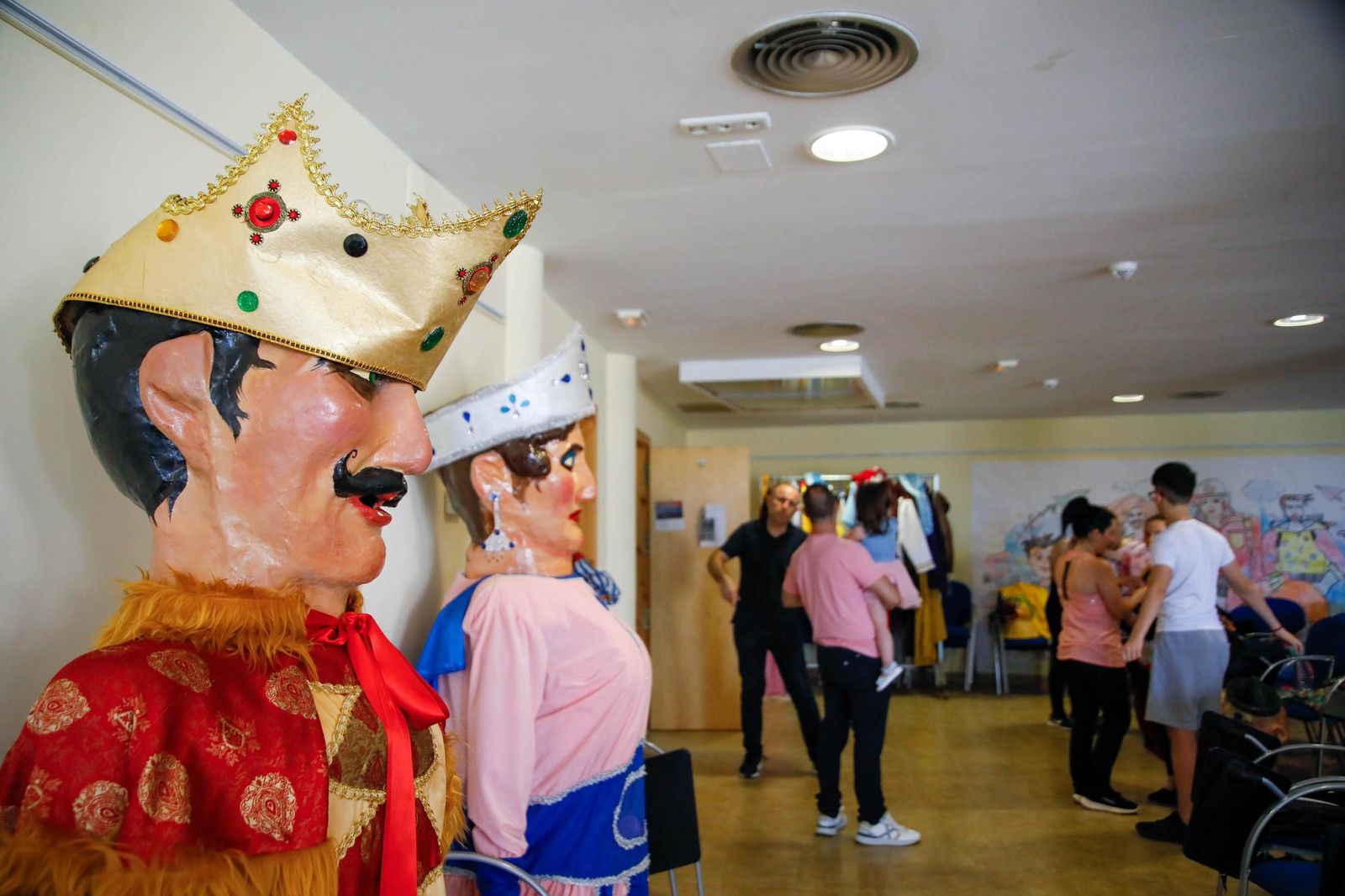 Desfile de Gigantes y Cabezudos de Vera, en imágenes